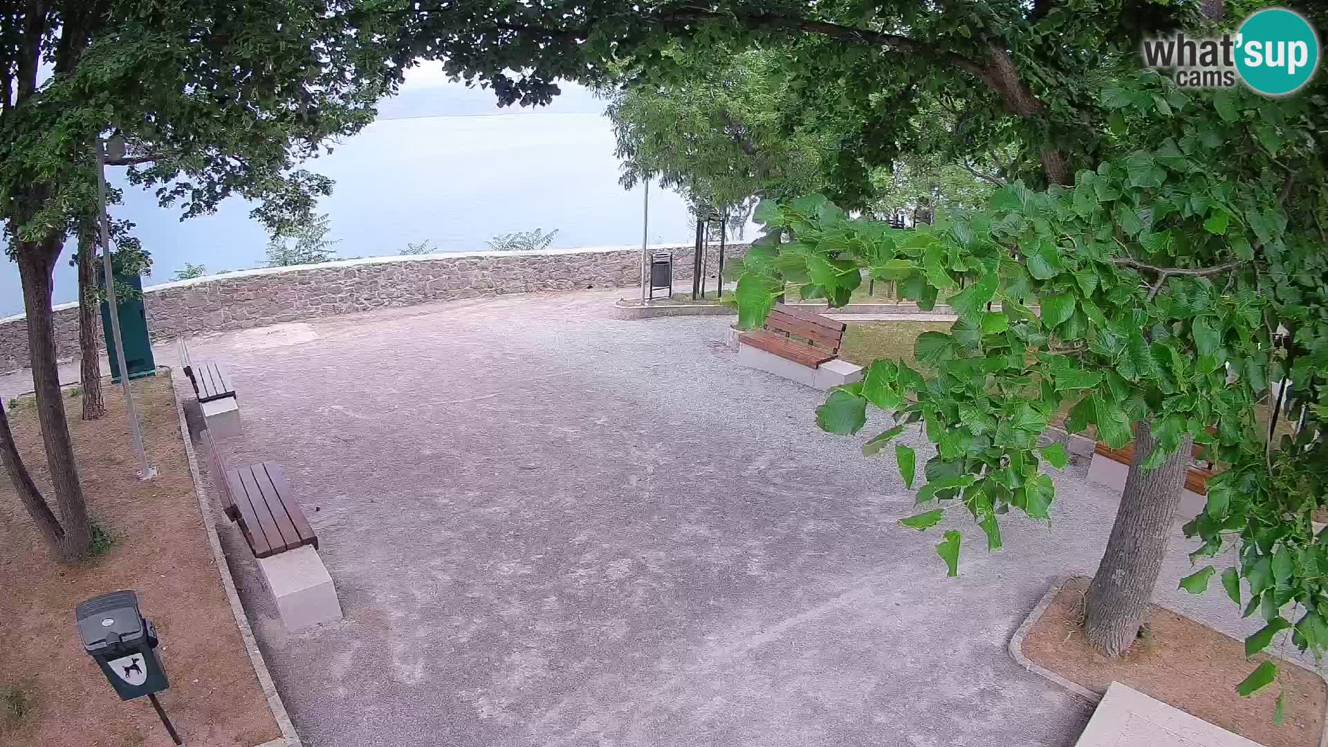 Webcam Senj en direct – Parc des Écrivains et canal du Velebit