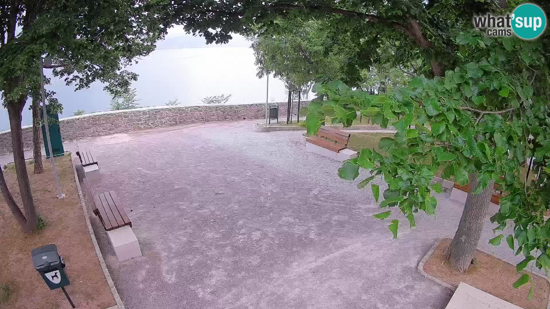 Senj Live Webcam – Schriftstellerpark und Velebit-Kanal