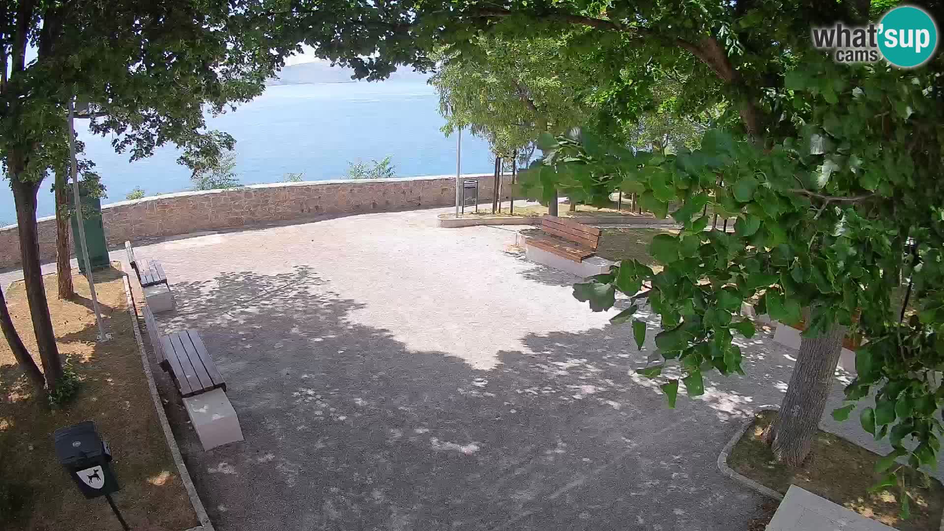 Kamera uživo Senj – Park književnika i Velebitski kanal