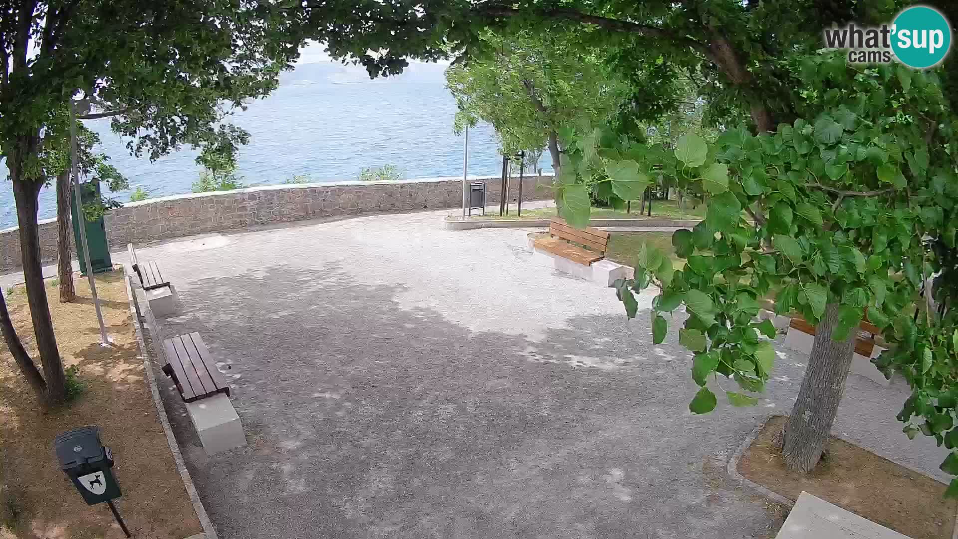 Webcam Senj en direct – Parc des Écrivains et canal du Velebit