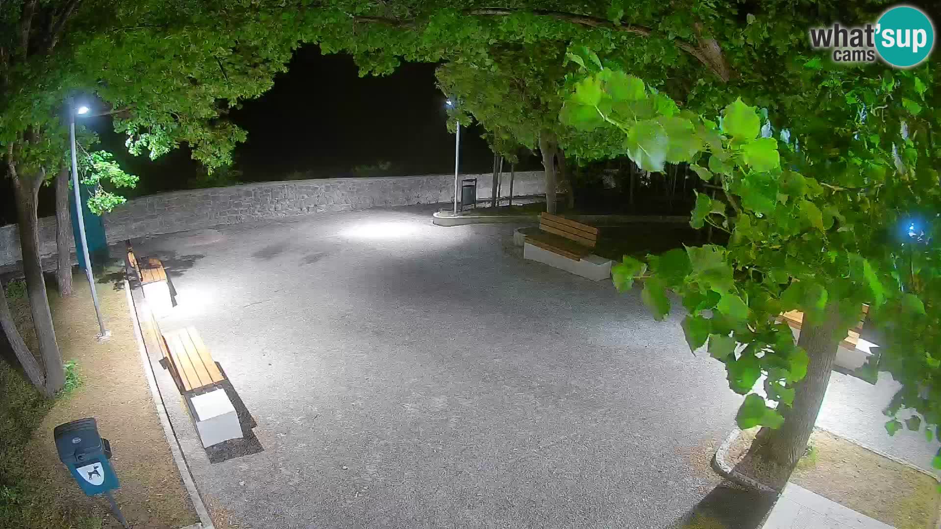 Webcam Senj en direct – Parc des Écrivains et canal du Velebit