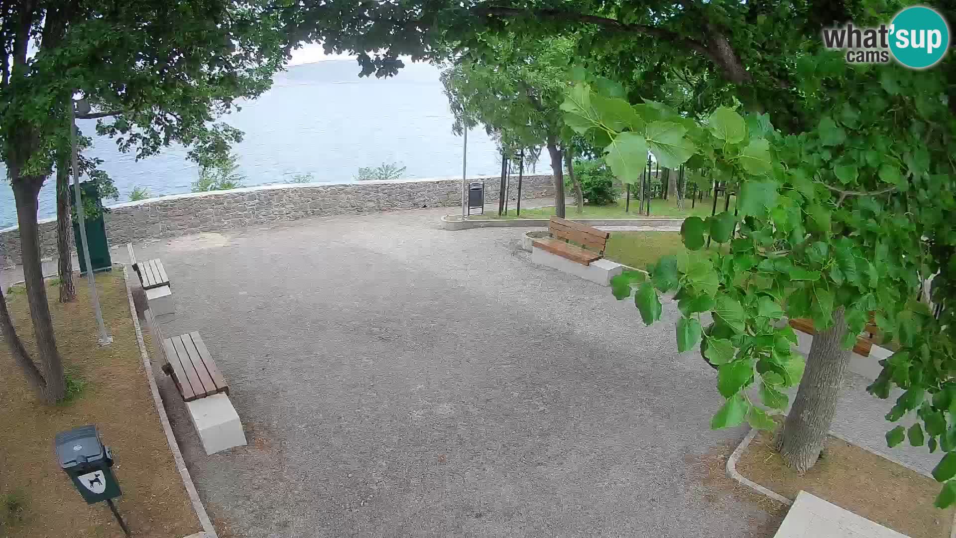 Webcam Senj en direct – Parc des Écrivains et canal du Velebit