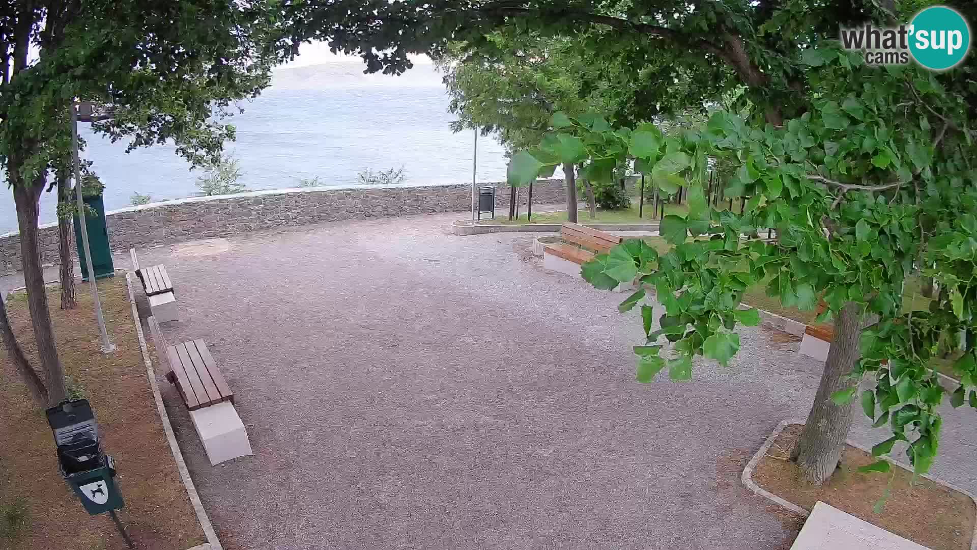 Webcam Senj en direct – Parc des Écrivains et canal du Velebit