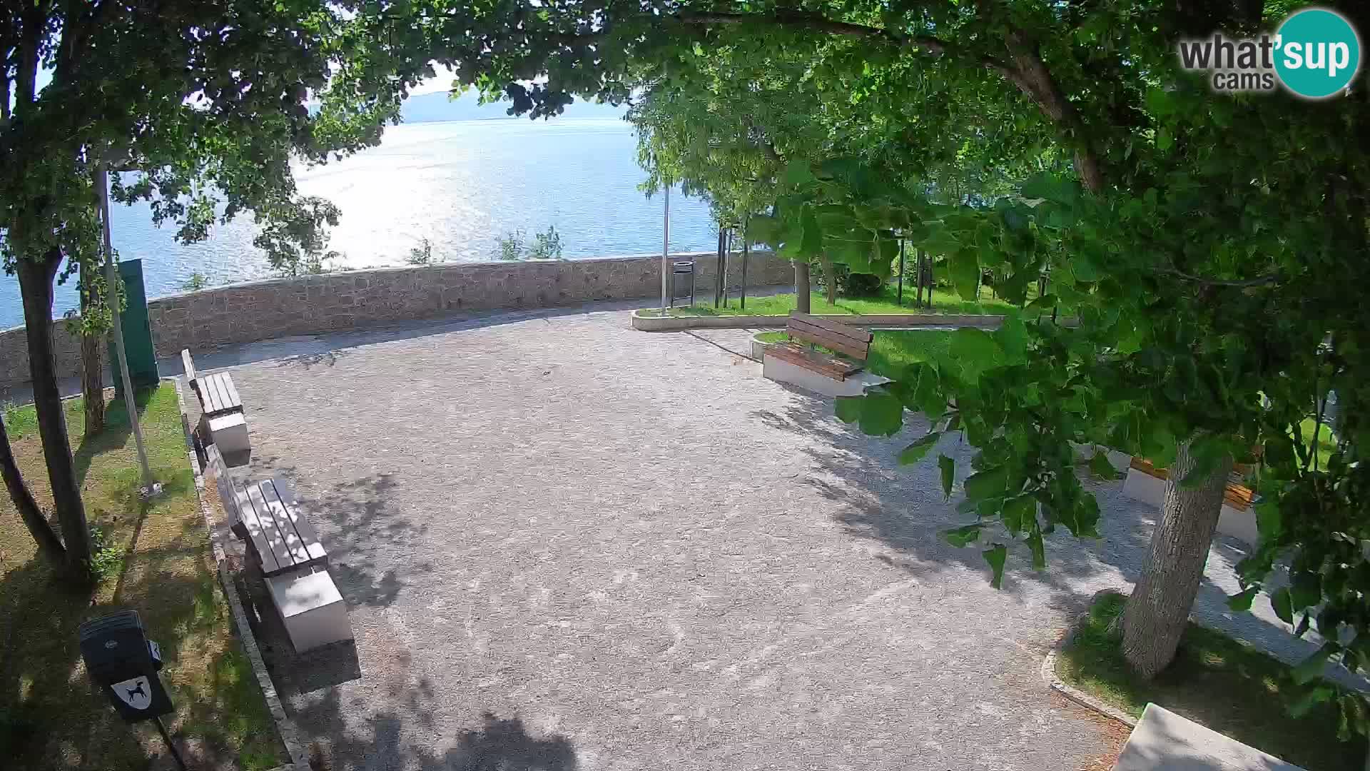 Webcam Senj en direct – Parc des Écrivains et canal du Velebit