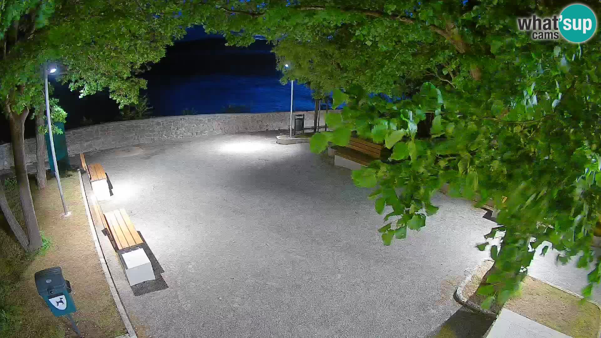 Kamera uživo Senj – Park književnika i Velebitski kanal
