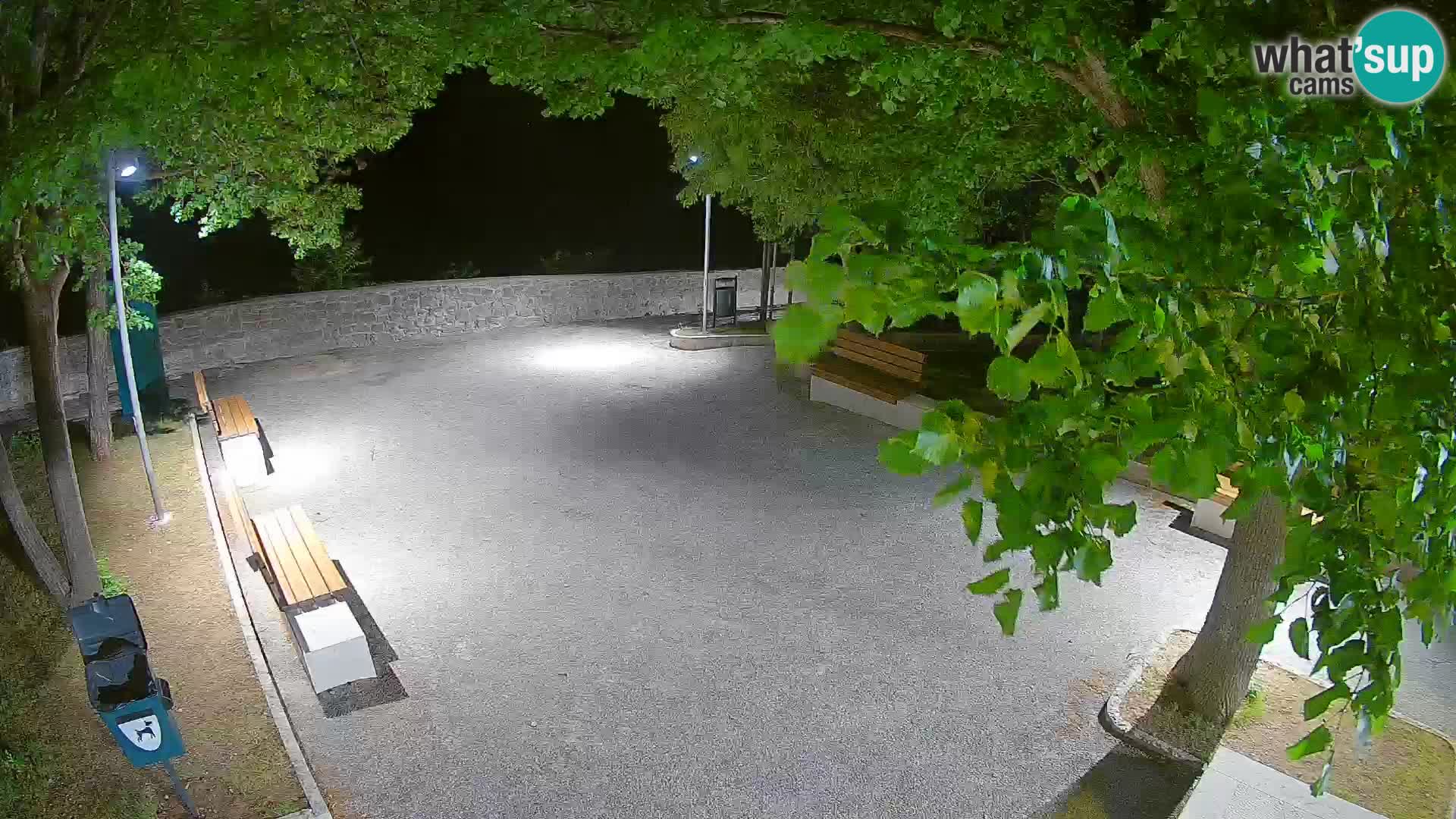 Kamera uživo Senj – Park književnika i Velebitski kanal