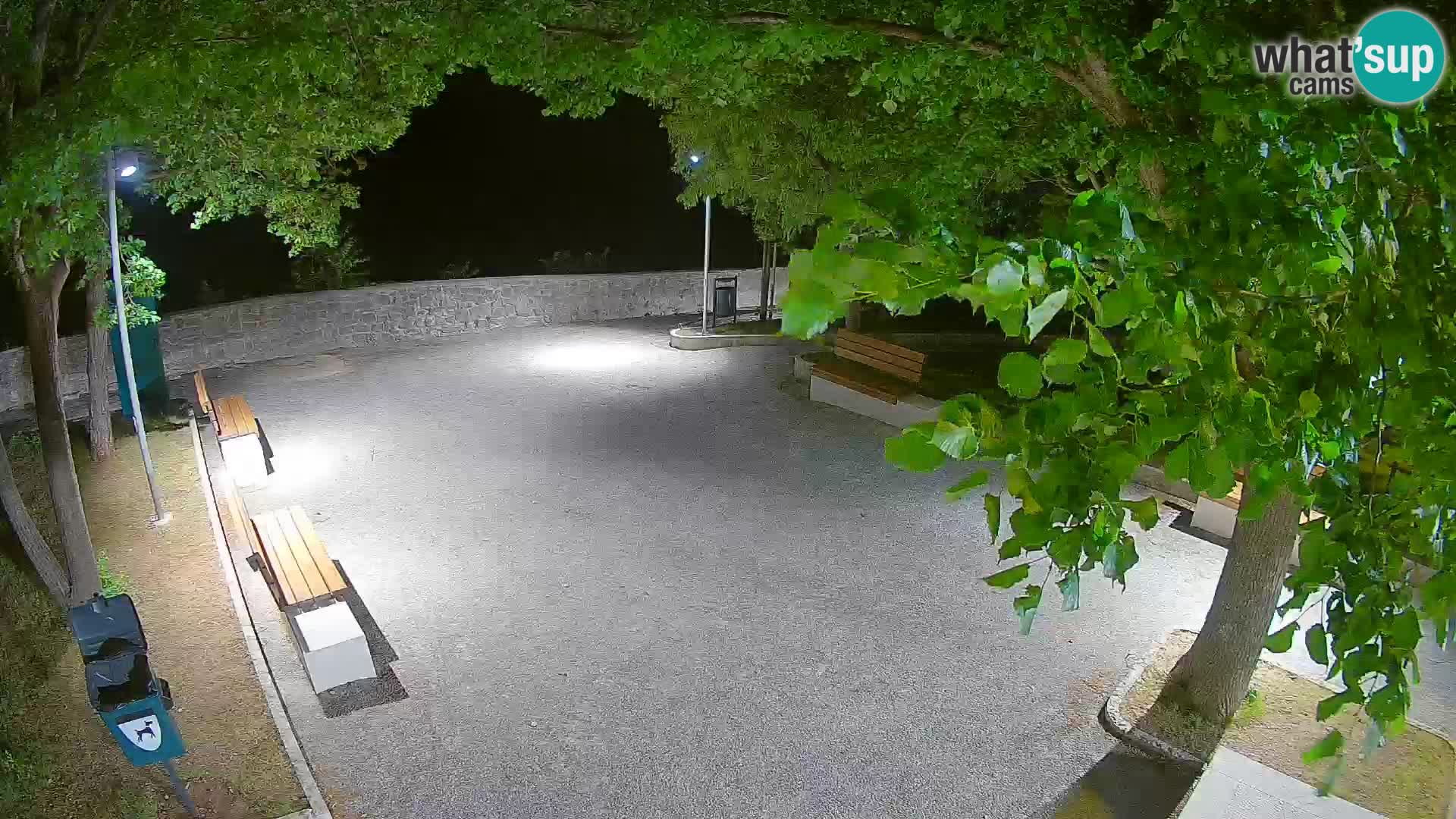 Kamera uživo Senj – Park književnika i Velebitski kanal