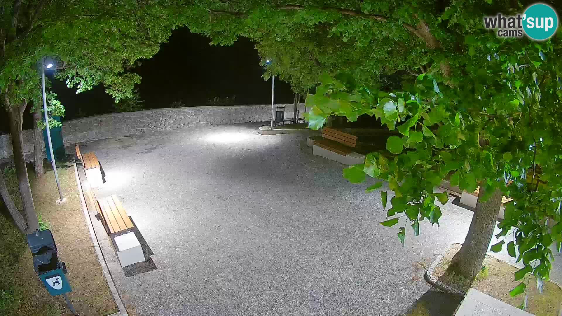 Webcam Senj en direct – Parc des Écrivains et canal du Velebit