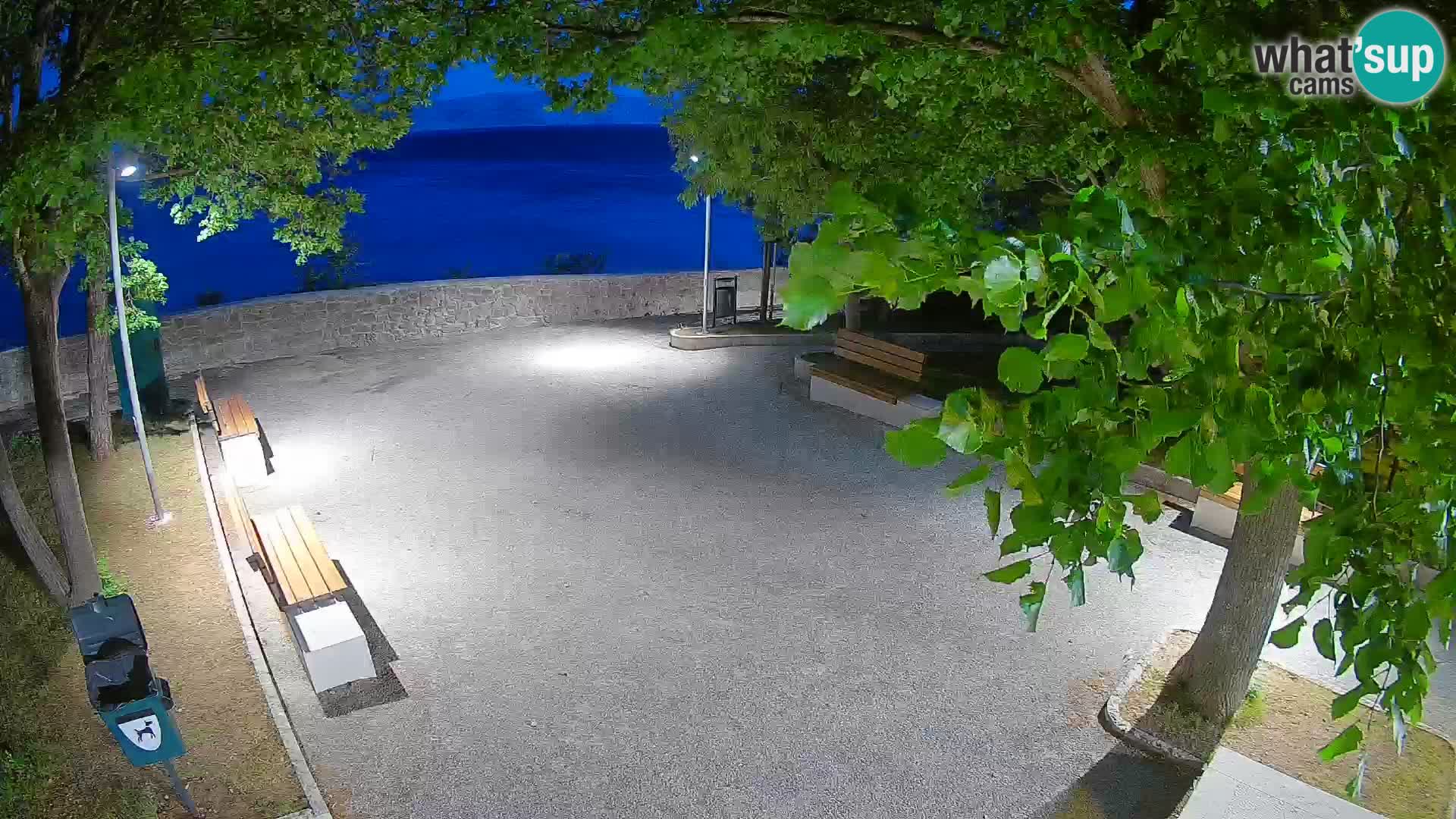 Kamera uživo Senj – Park književnika i Velebitski kanal