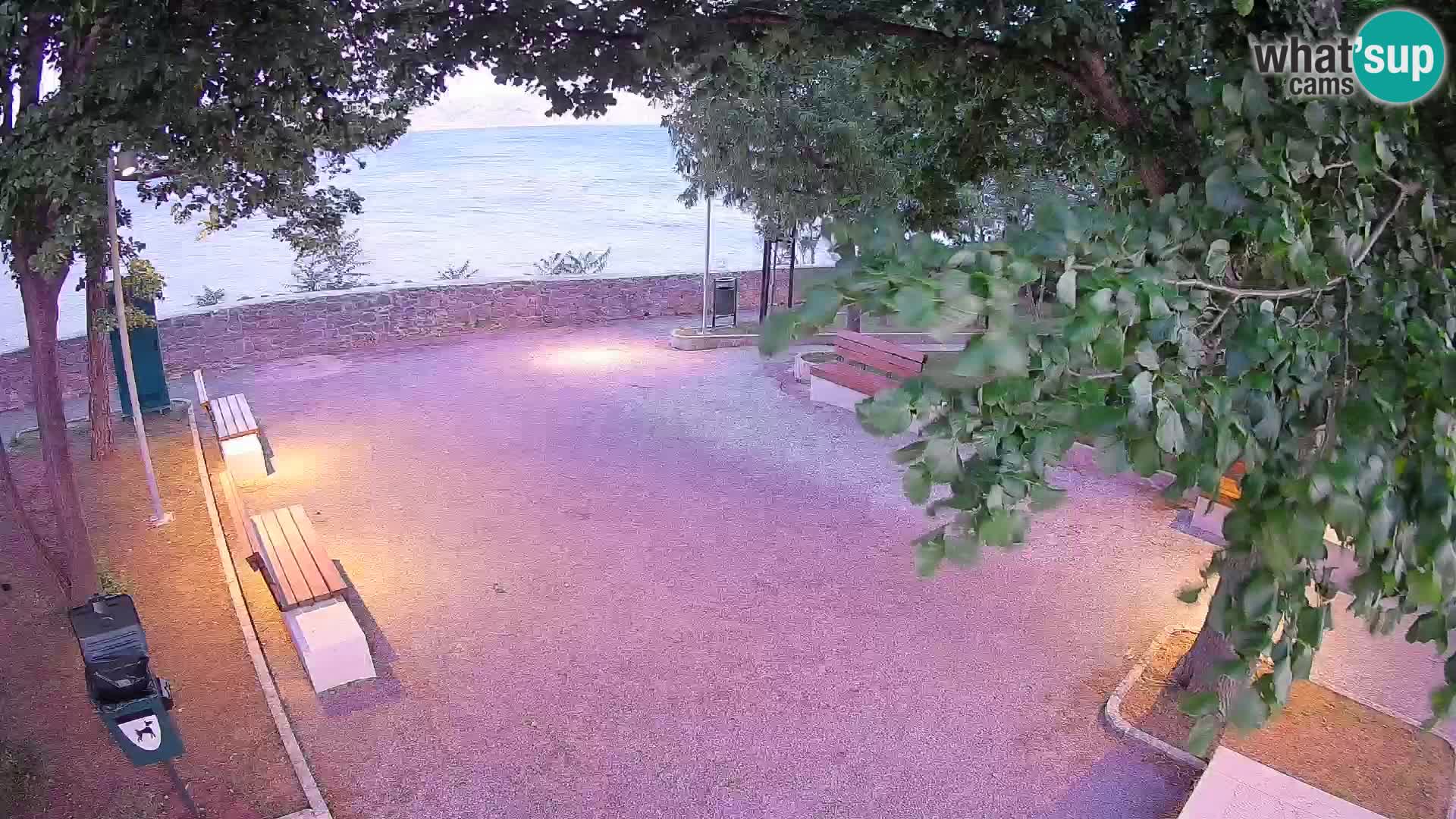 Kamera uživo Senj – Park književnika i Velebitski kanal