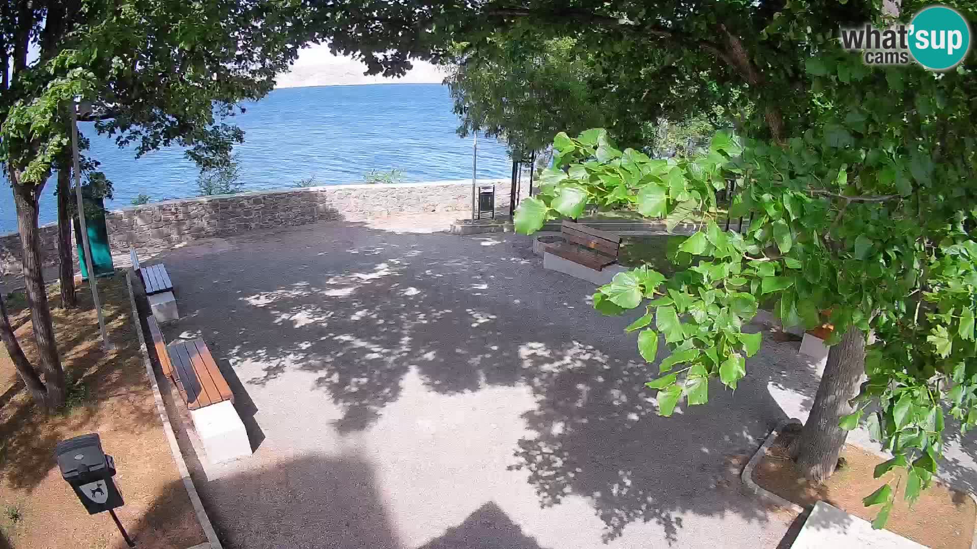 Spletna kamera Senj v živo – Park pisateljev in Velebitski kanal