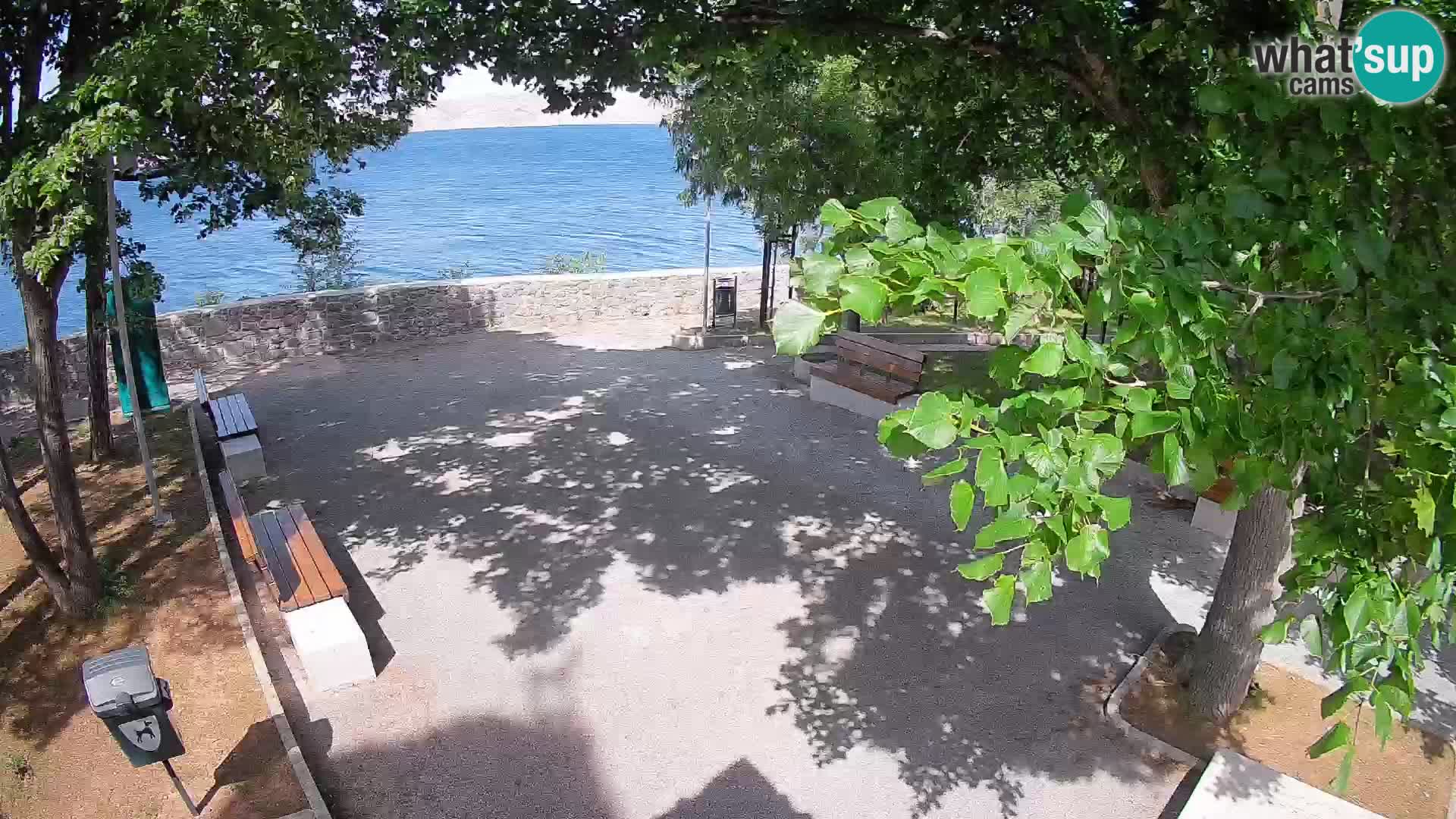 Kamera uživo Senj – Park književnika i Velebitski kanal