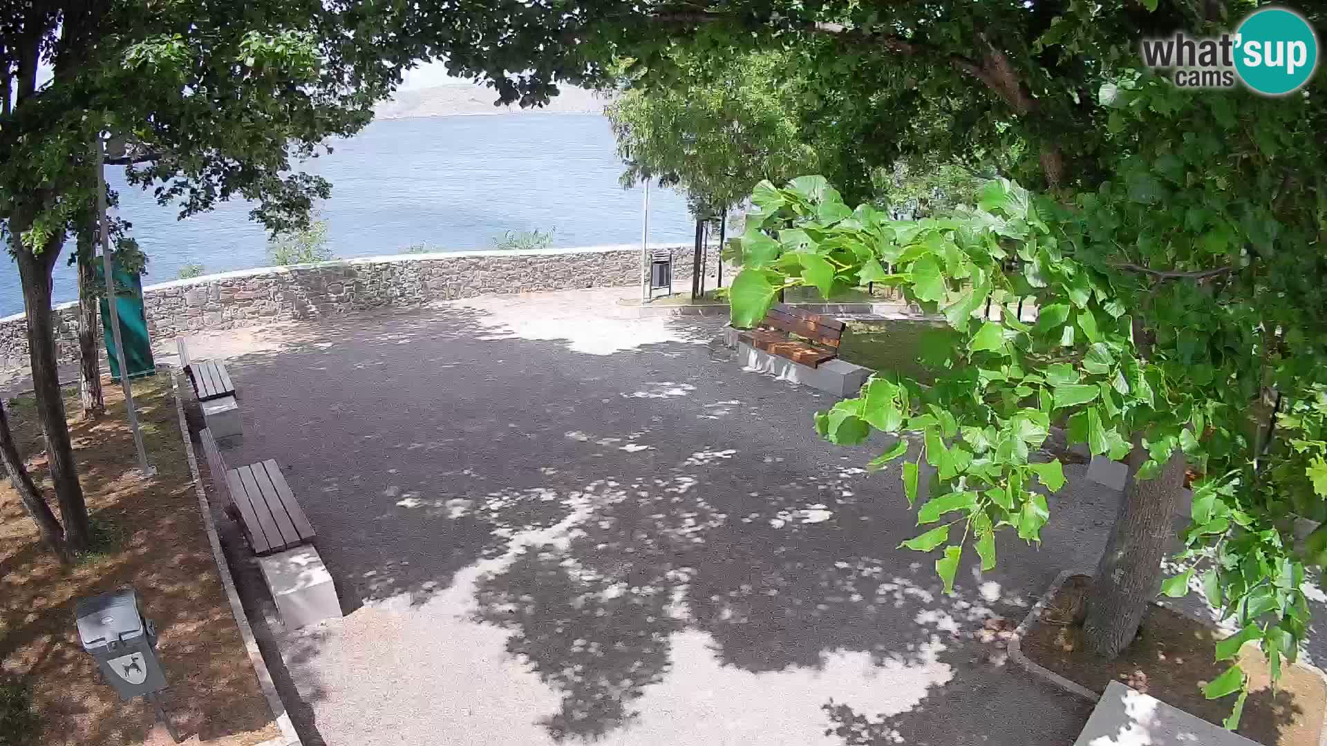 Kamera uživo Senj – Park književnika i Velebitski kanal