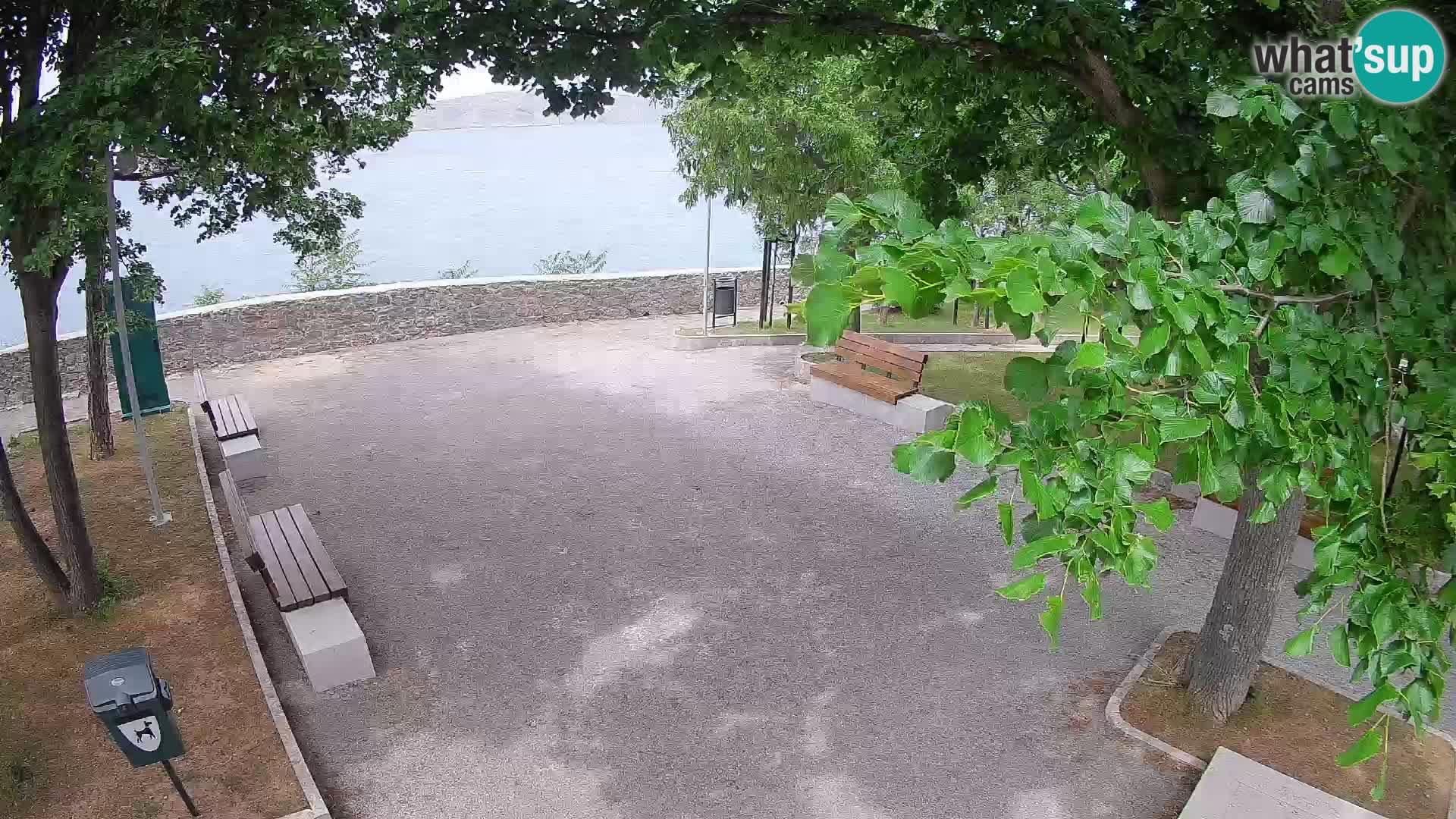 Webcam Senj en direct – Parc des Écrivains et canal du Velebit