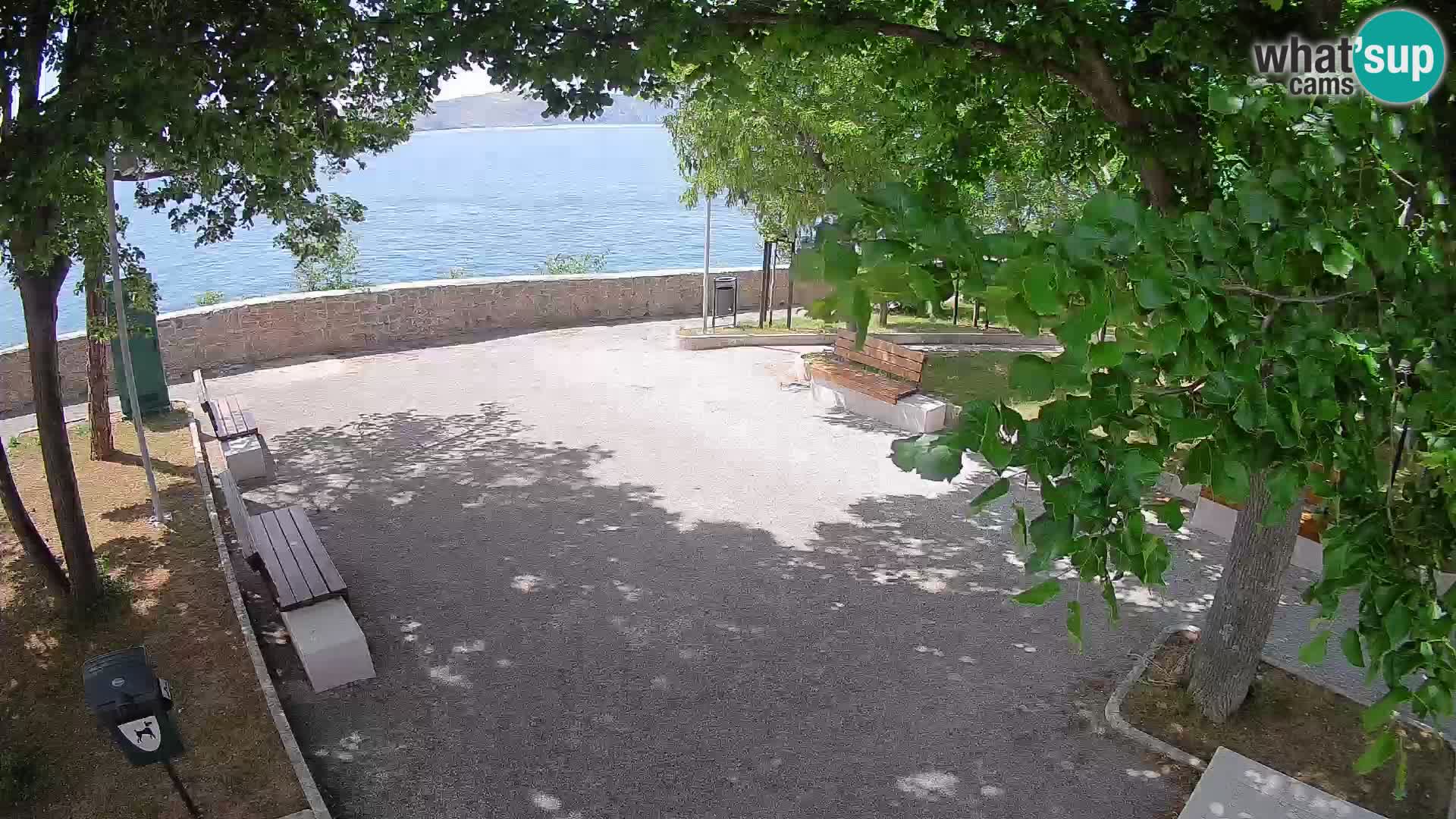 Webcam Senj en direct – Parc des Écrivains et canal du Velebit
