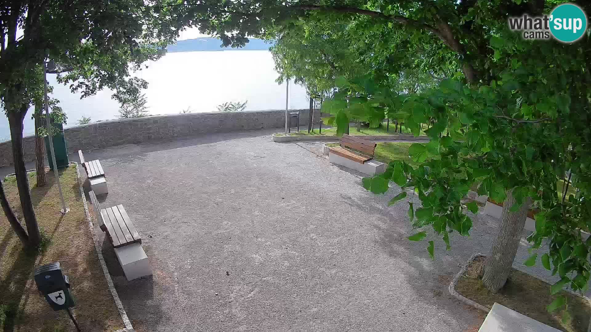 Webcam Senj en direct – Parc des Écrivains et canal du Velebit