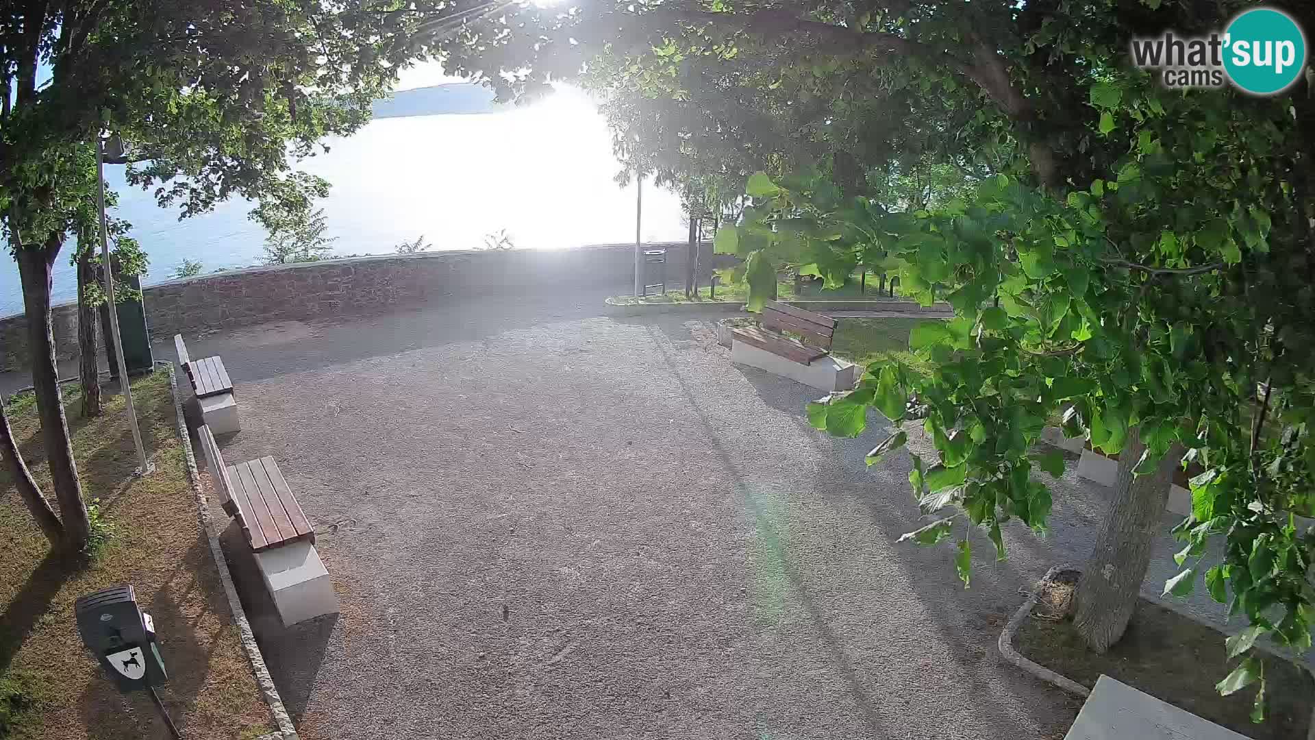 Senj Live Webcam – Schriftstellerpark und Velebit-Kanal