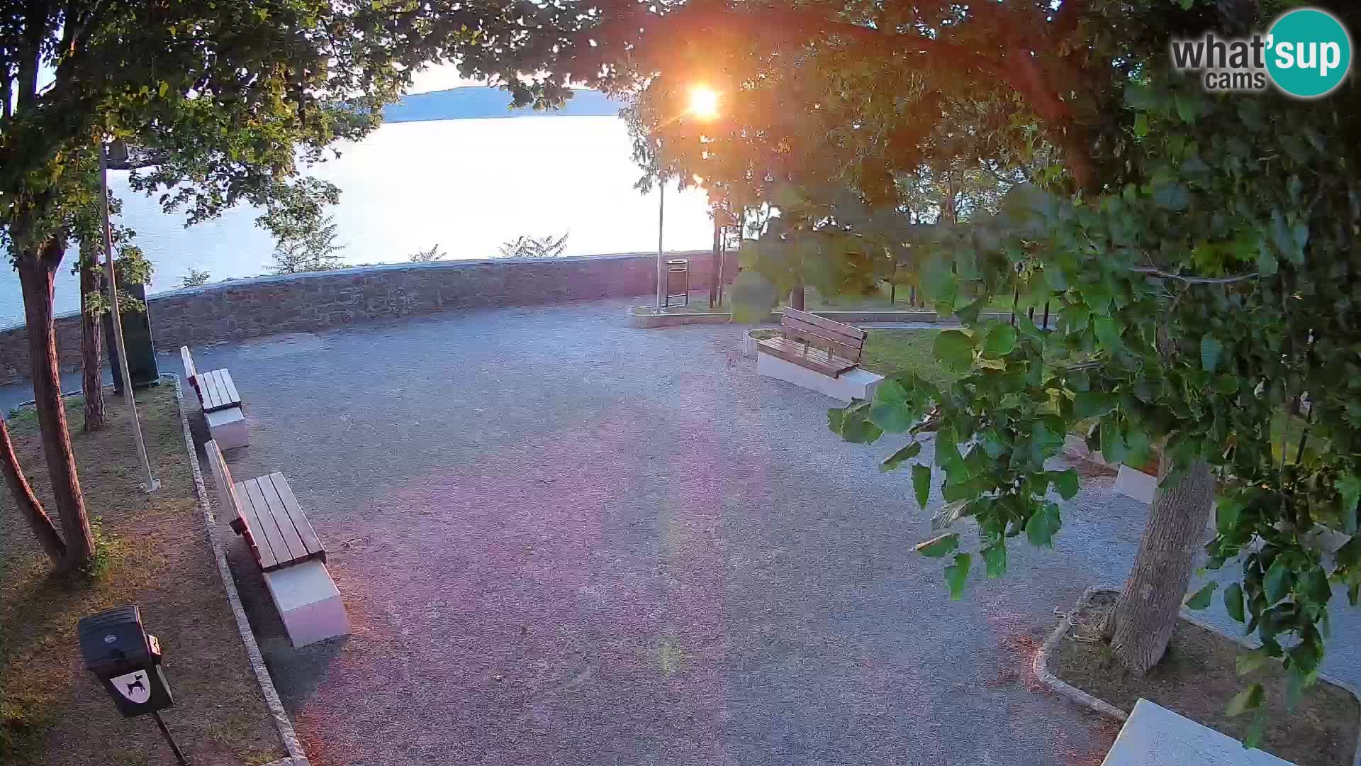 Senj Live Webcam – Schriftstellerpark und Velebit-Kanal