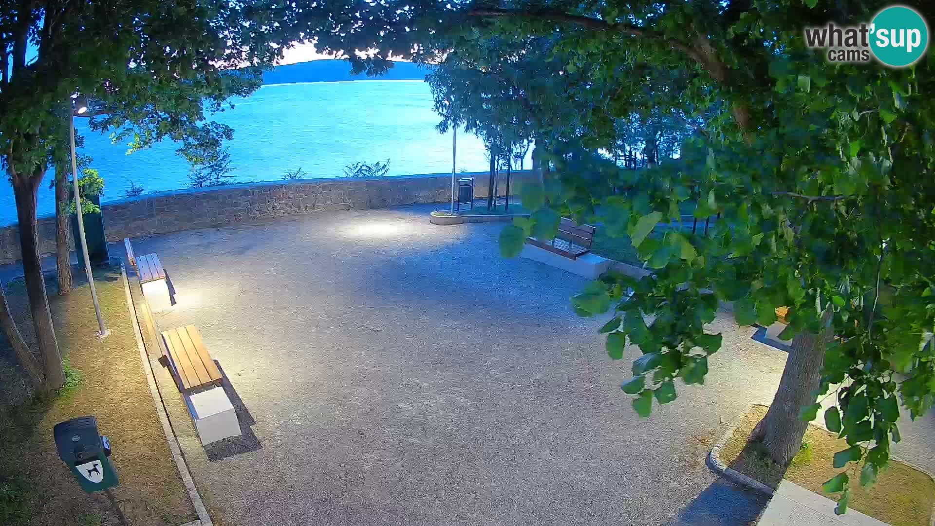Kamera uživo Senj – Park književnika i Velebitski kanal