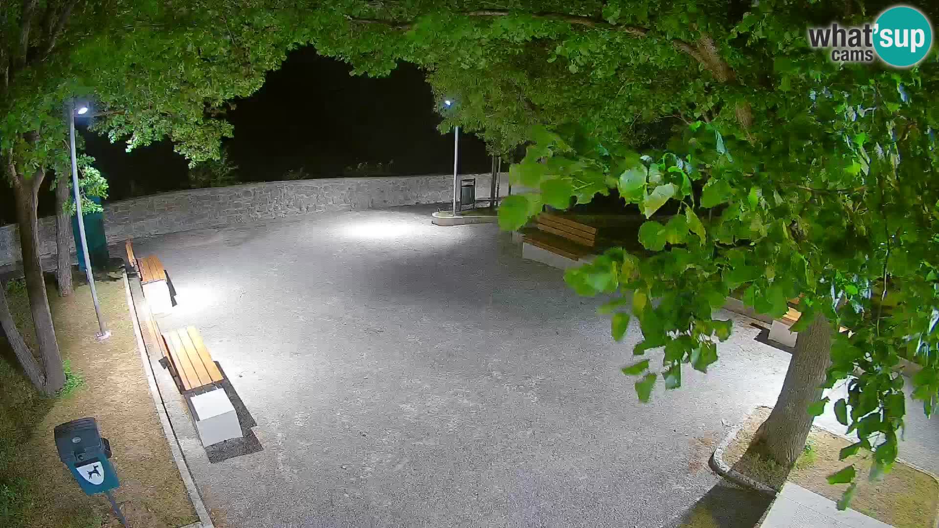 Webcam Senj en direct – Parc des Écrivains et canal du Velebit