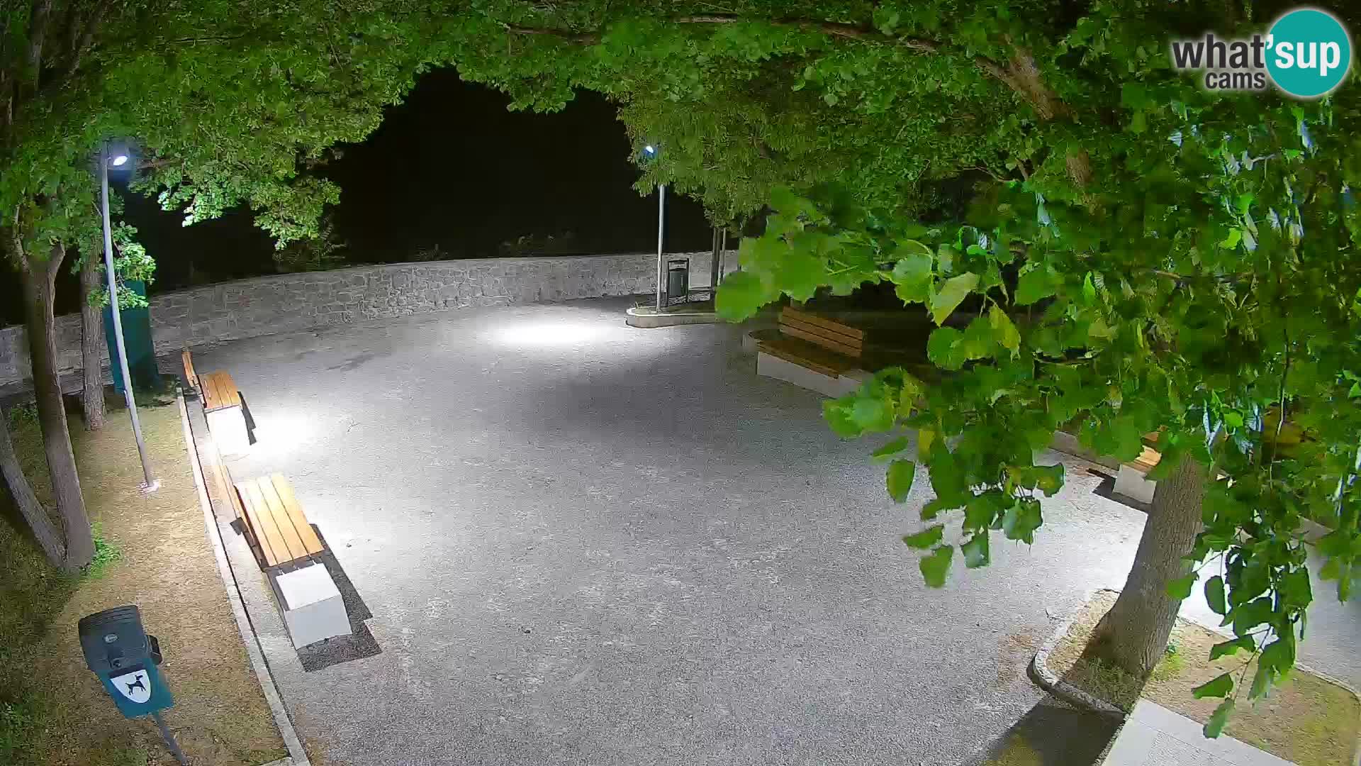 Webcam Senj en direct – Parc des Écrivains et canal du Velebit