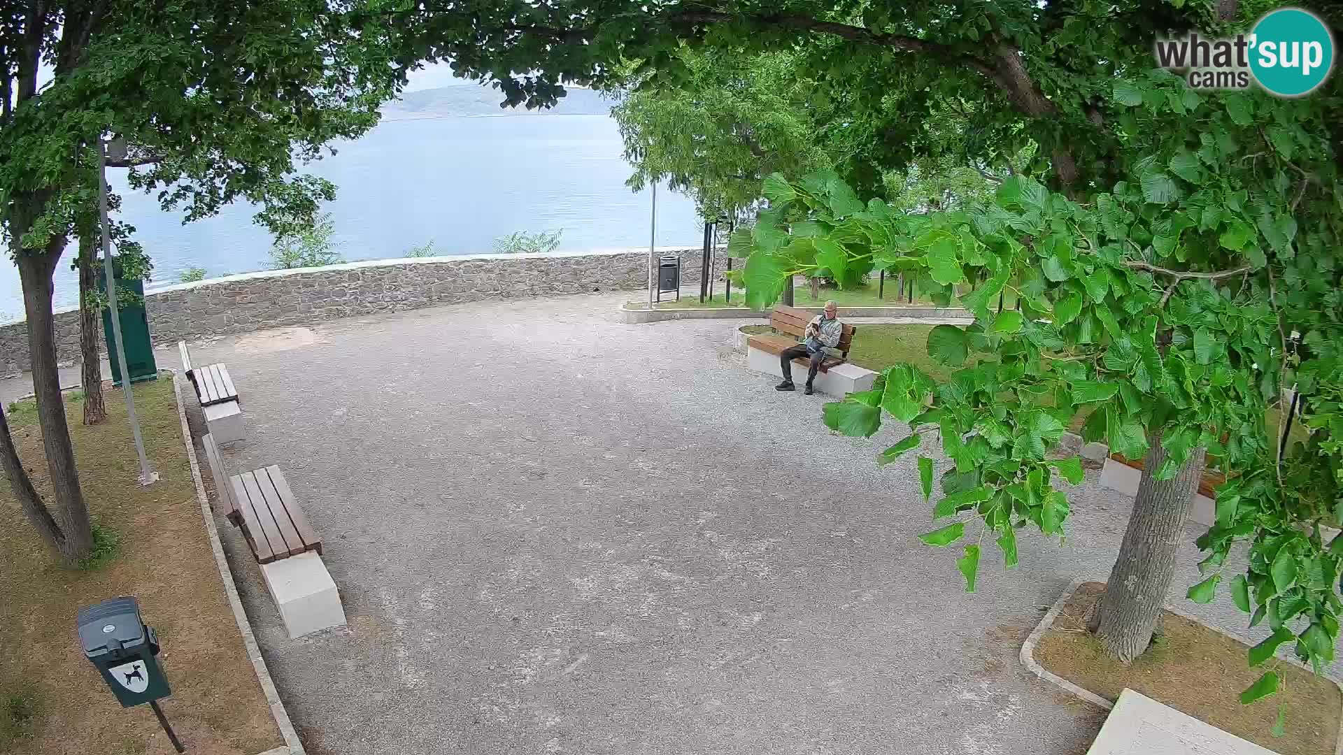 Spletna kamera Senj v živo – Park pisateljev in Velebitski kanal