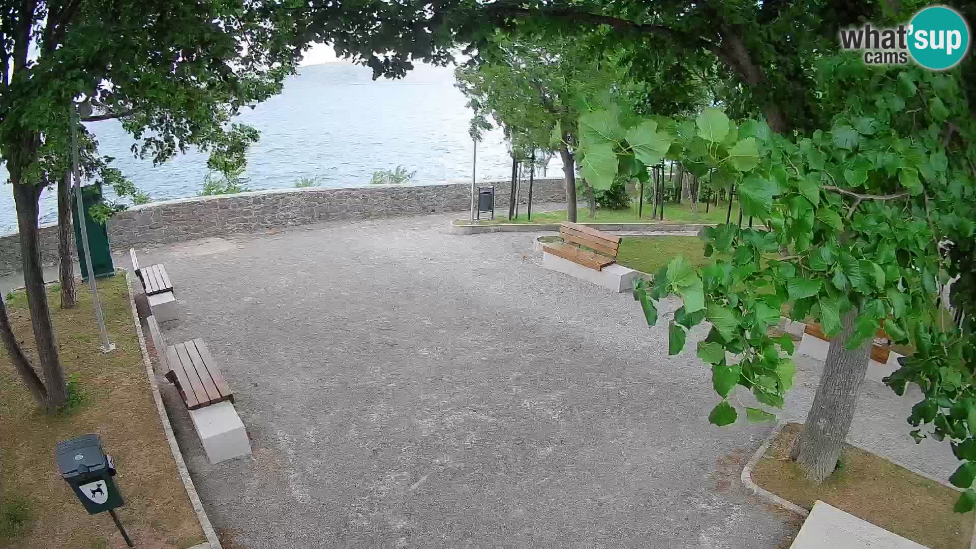 Webcam Senj en direct – Parc des Écrivains et canal du Velebit