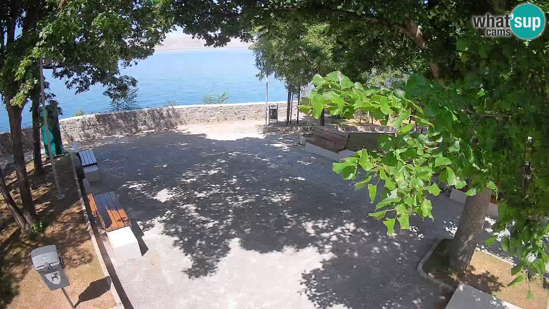 Webcam Senj en direct – Parc des Écrivains et canal du Velebit