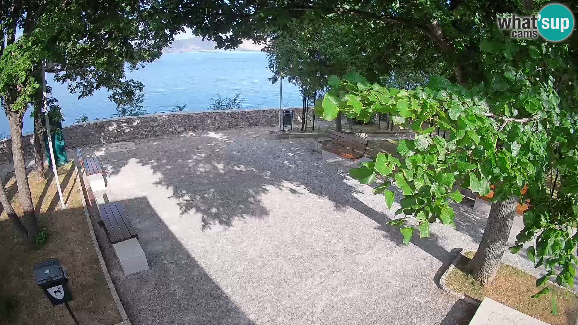 Webcam Senj en direct – Parc des Écrivains et canal du Velebit