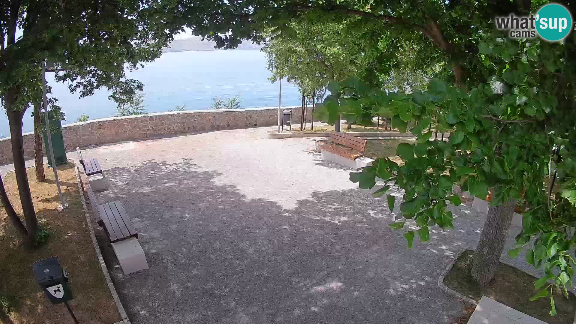 Kamera uživo Senj – Park književnika i Velebitski kanal