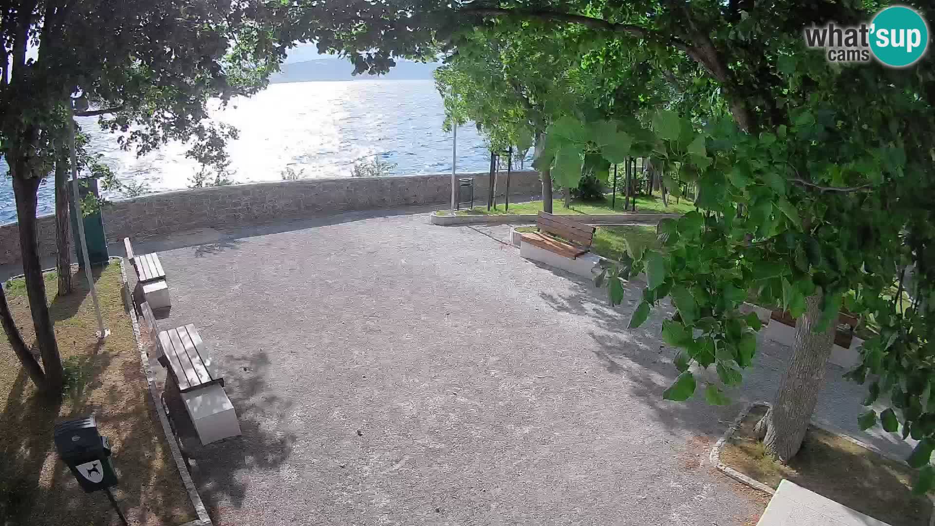Webcam Senj en direct – Parc des Écrivains et canal du Velebit