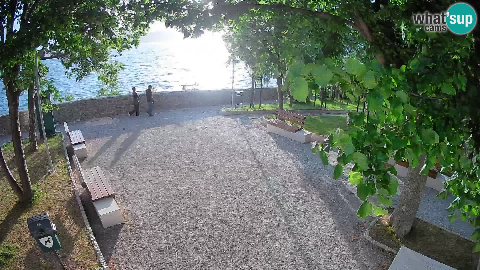 Webcam Senj en direct – Parc des Écrivains et canal du Velebit