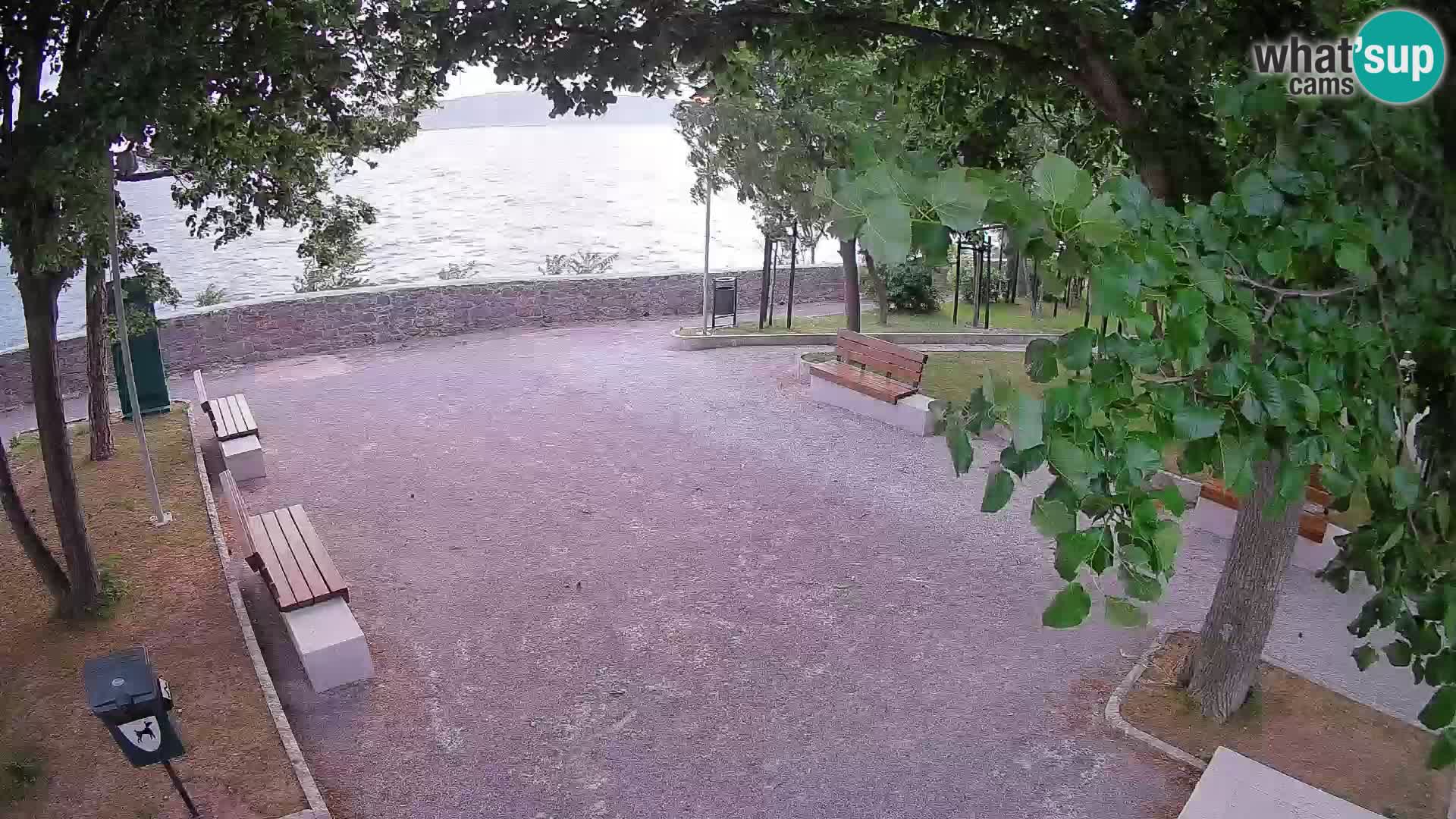 Kamera uživo Senj – Park književnika i Velebitski kanal