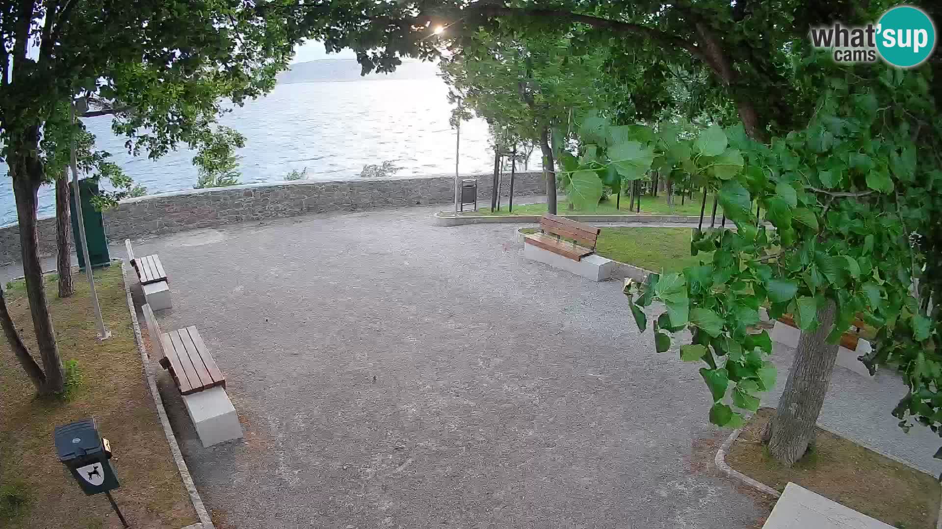 Kamera uživo Senj – Park književnika i Velebitski kanal