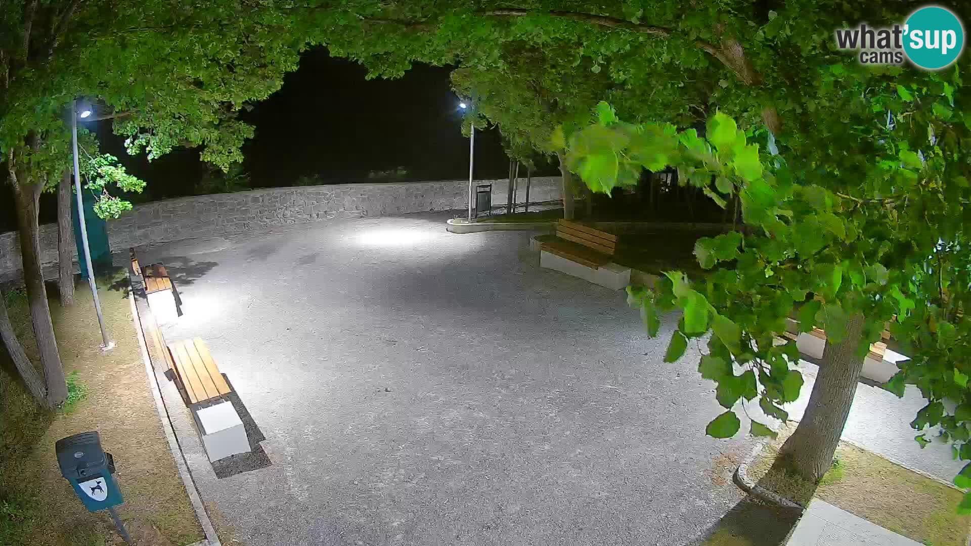 Webcam Senj en direct – Parc des Écrivains et canal du Velebit