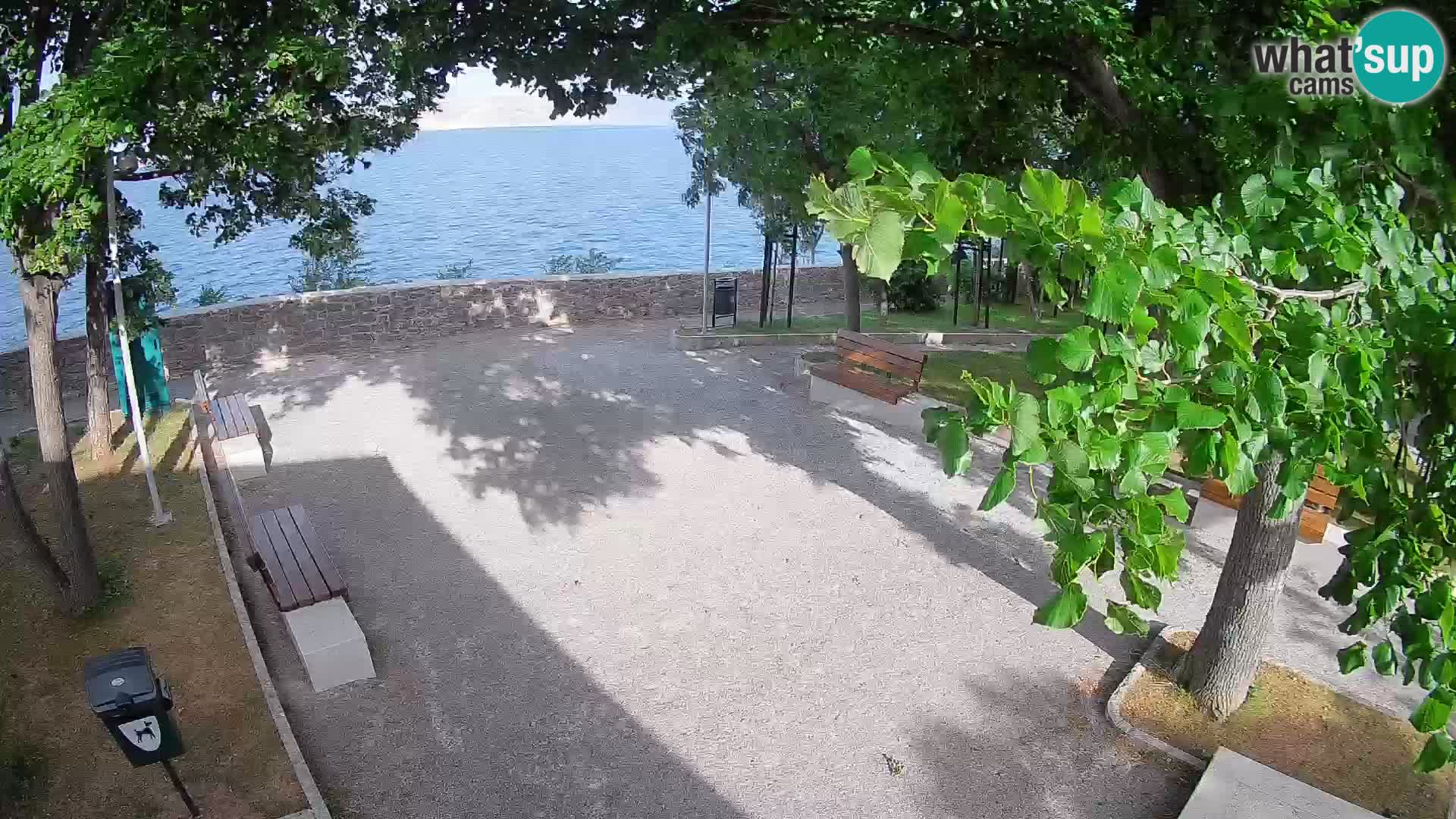 Kamera uživo Senj – Park književnika i Velebitski kanal