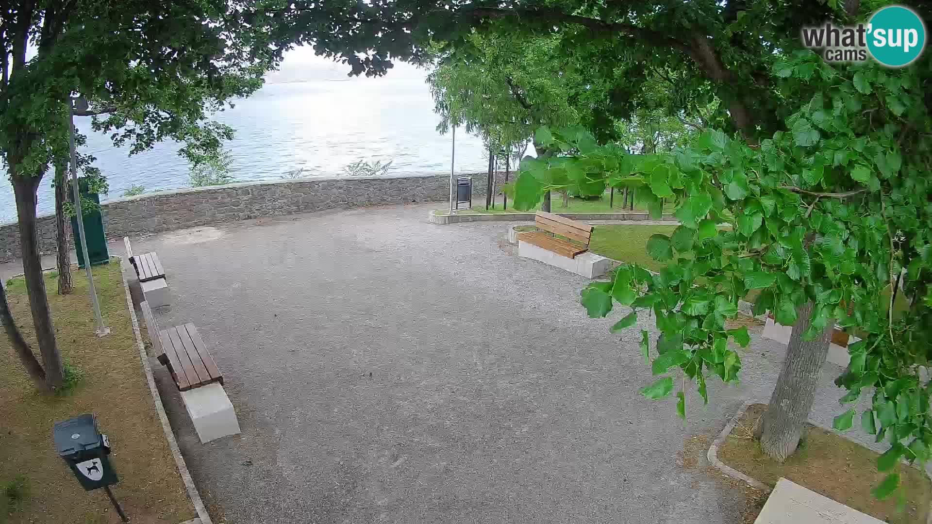 Kamera uživo Senj – Park književnika i Velebitski kanal