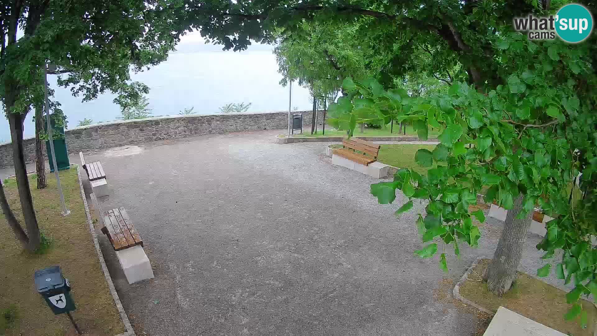 Senj Live Webcam – Schriftstellerpark und Velebit-Kanal