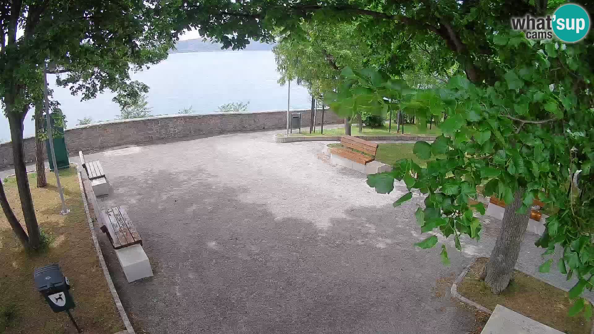 Kamera uživo Senj – Park književnika i Velebitski kanal