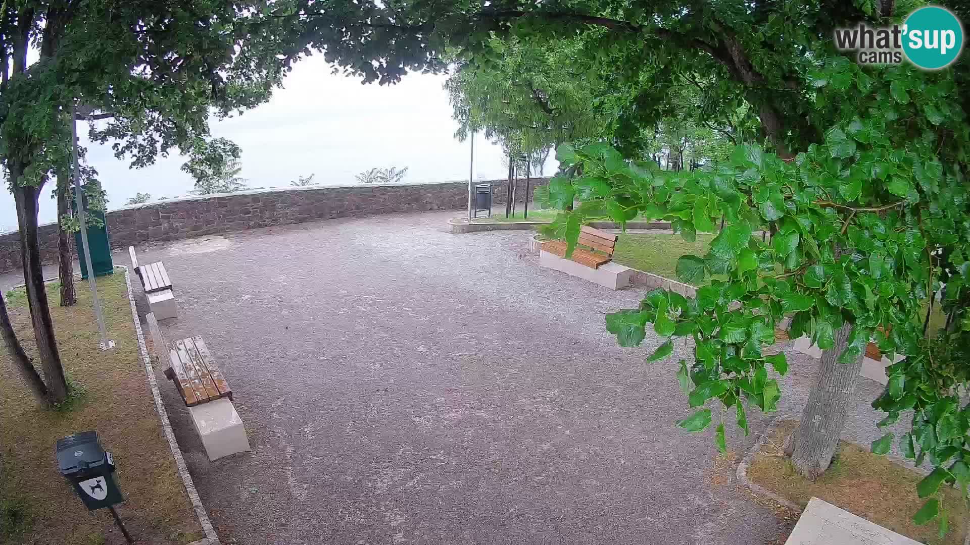 Senj Live Webcam – Schriftstellerpark und Velebit-Kanal