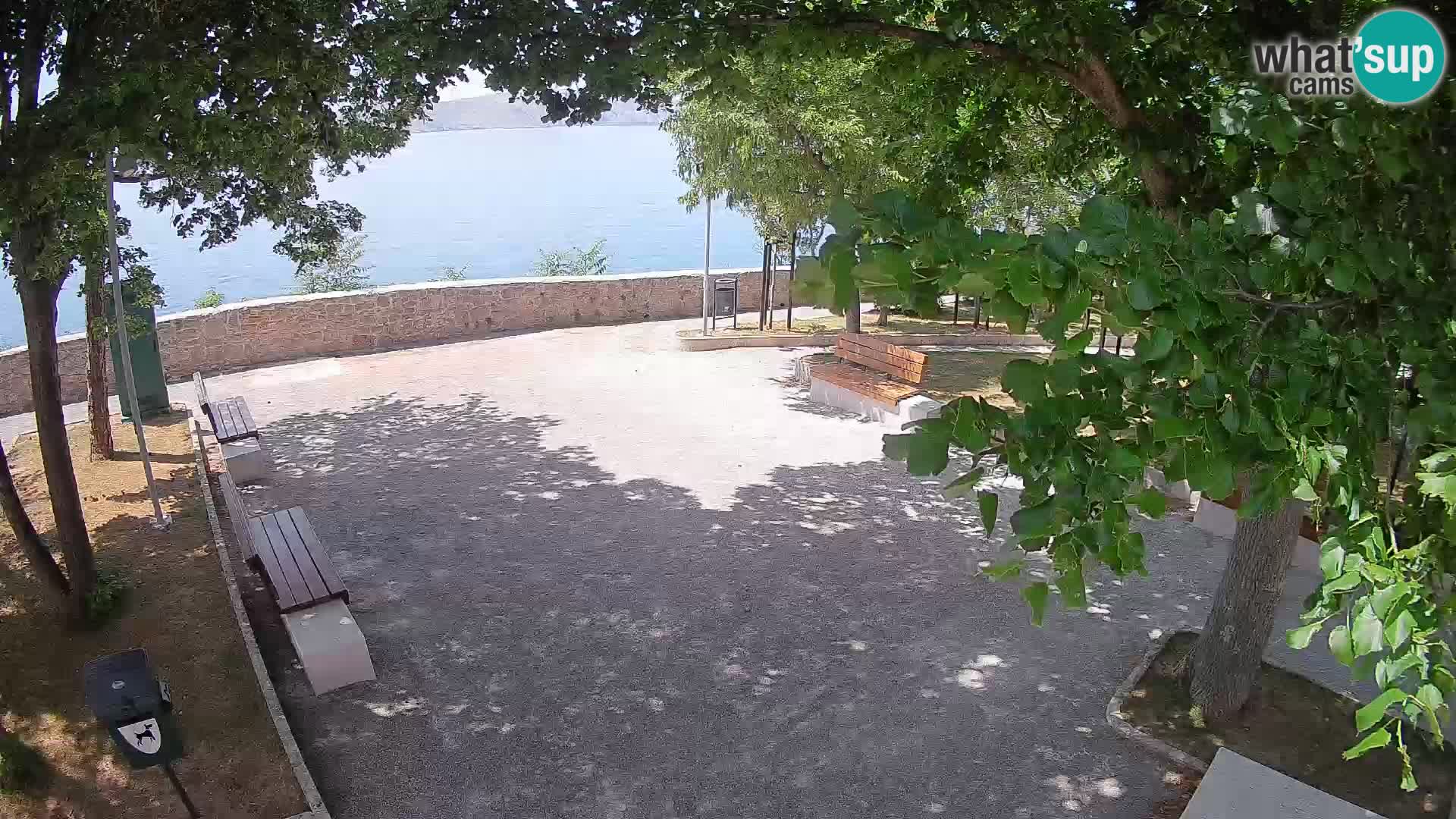 Kamera uživo Senj – Park književnika i Velebitski kanal