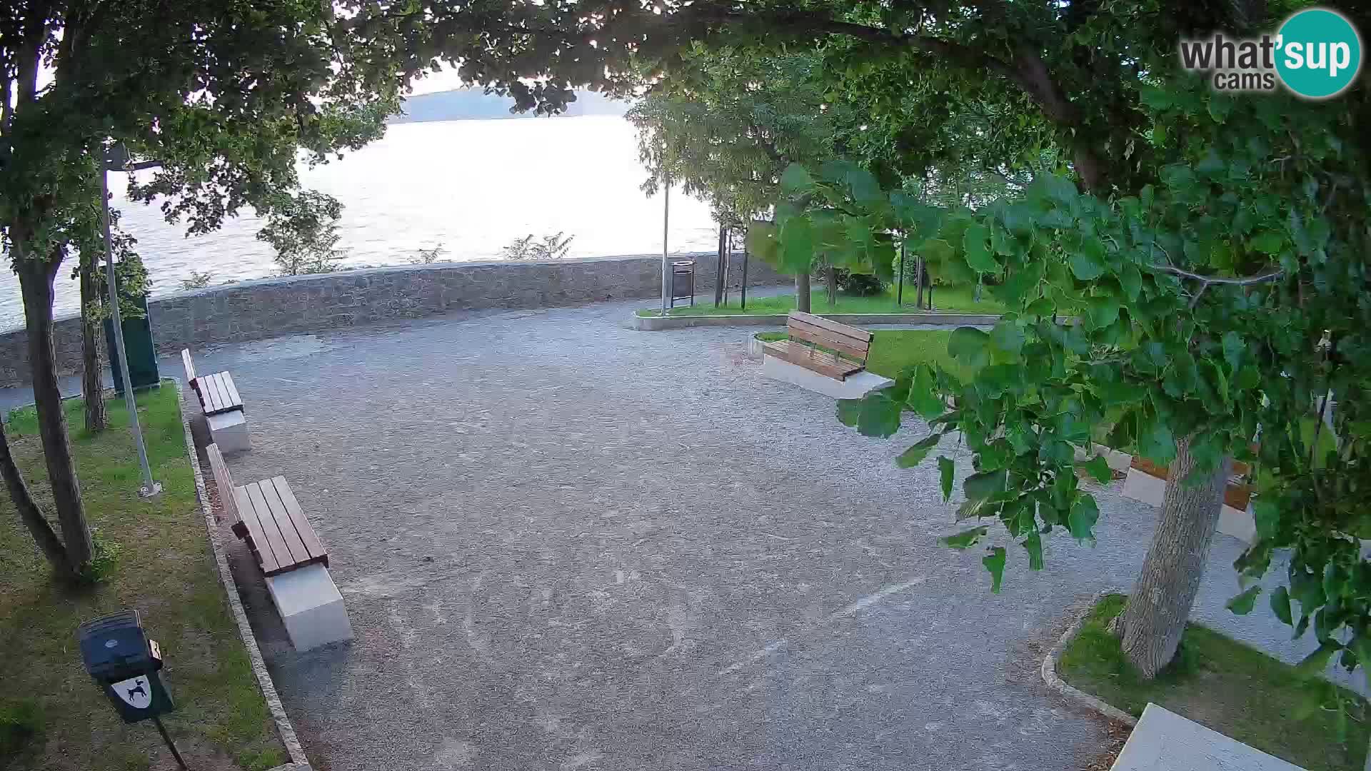 Kamera uživo Senj – Park književnika i Velebitski kanal