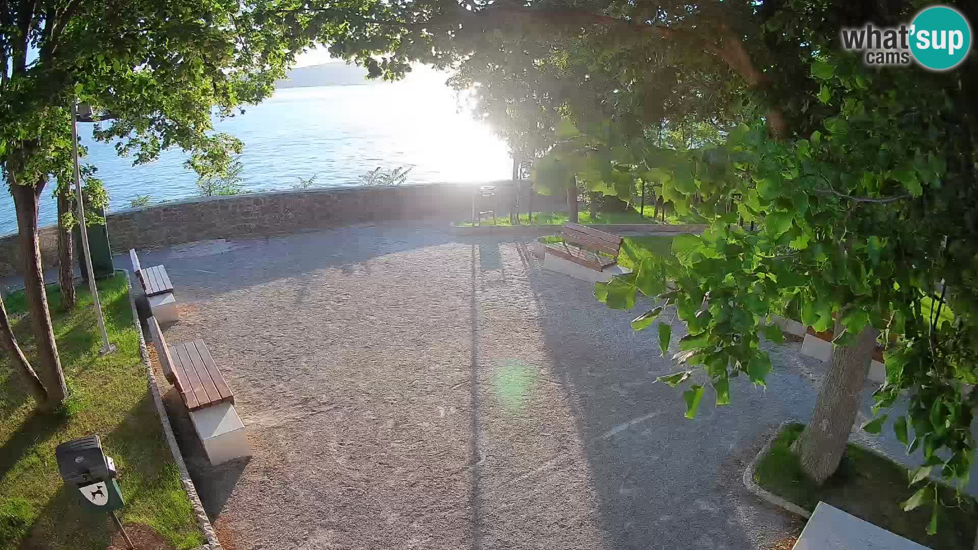 Kamera uživo Senj – Park književnika i Velebitski kanal