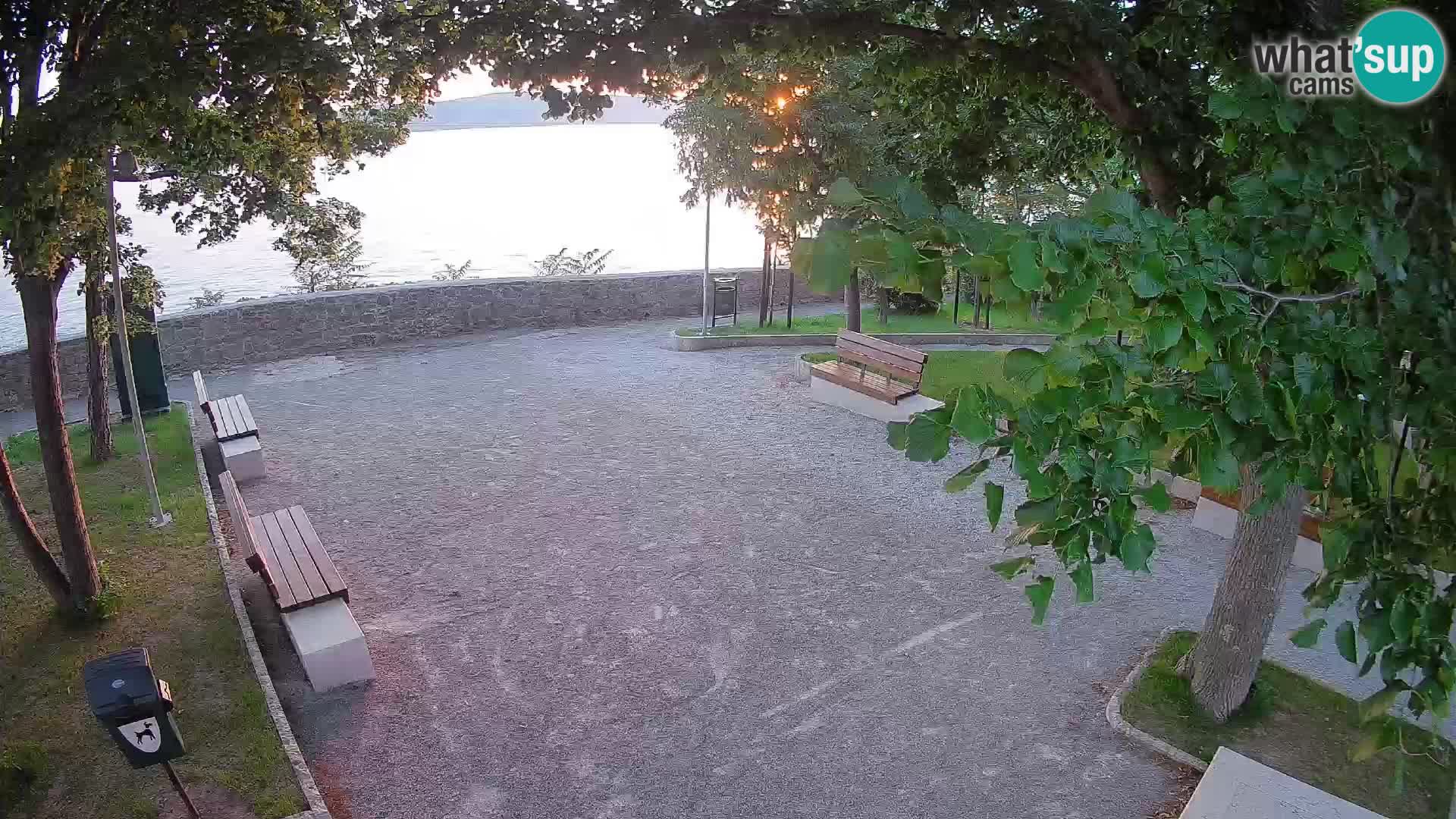 Kamera uživo Senj – Park književnika i Velebitski kanal