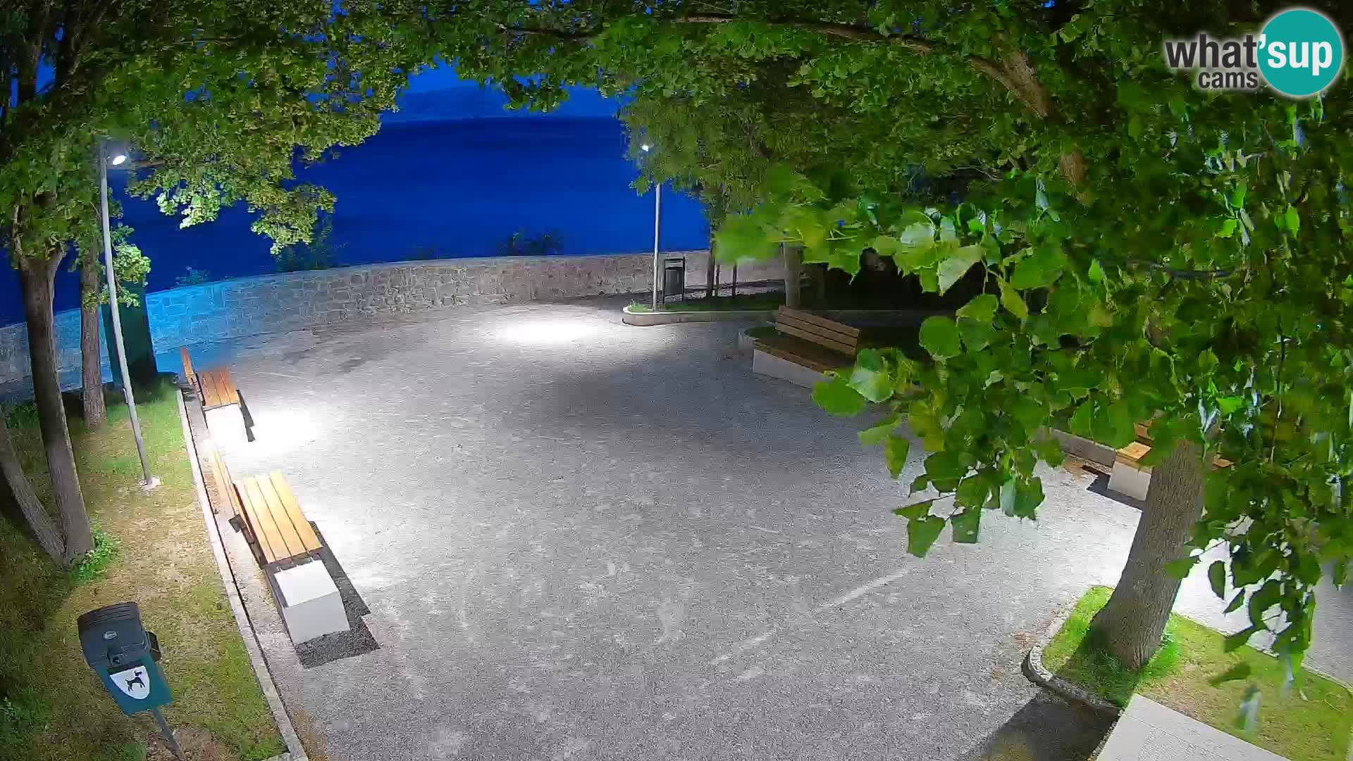 Senj Live Webcam – Schriftstellerpark und Velebit-Kanal