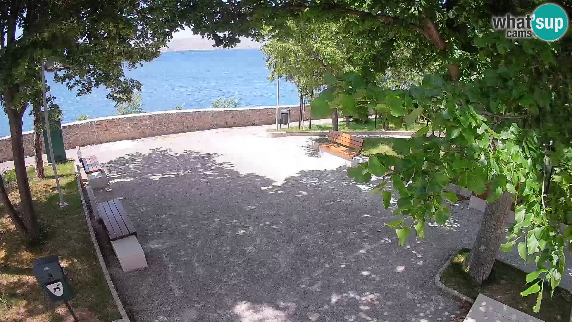 Webcam Senj en direct – Parc des Écrivains et canal du Velebit