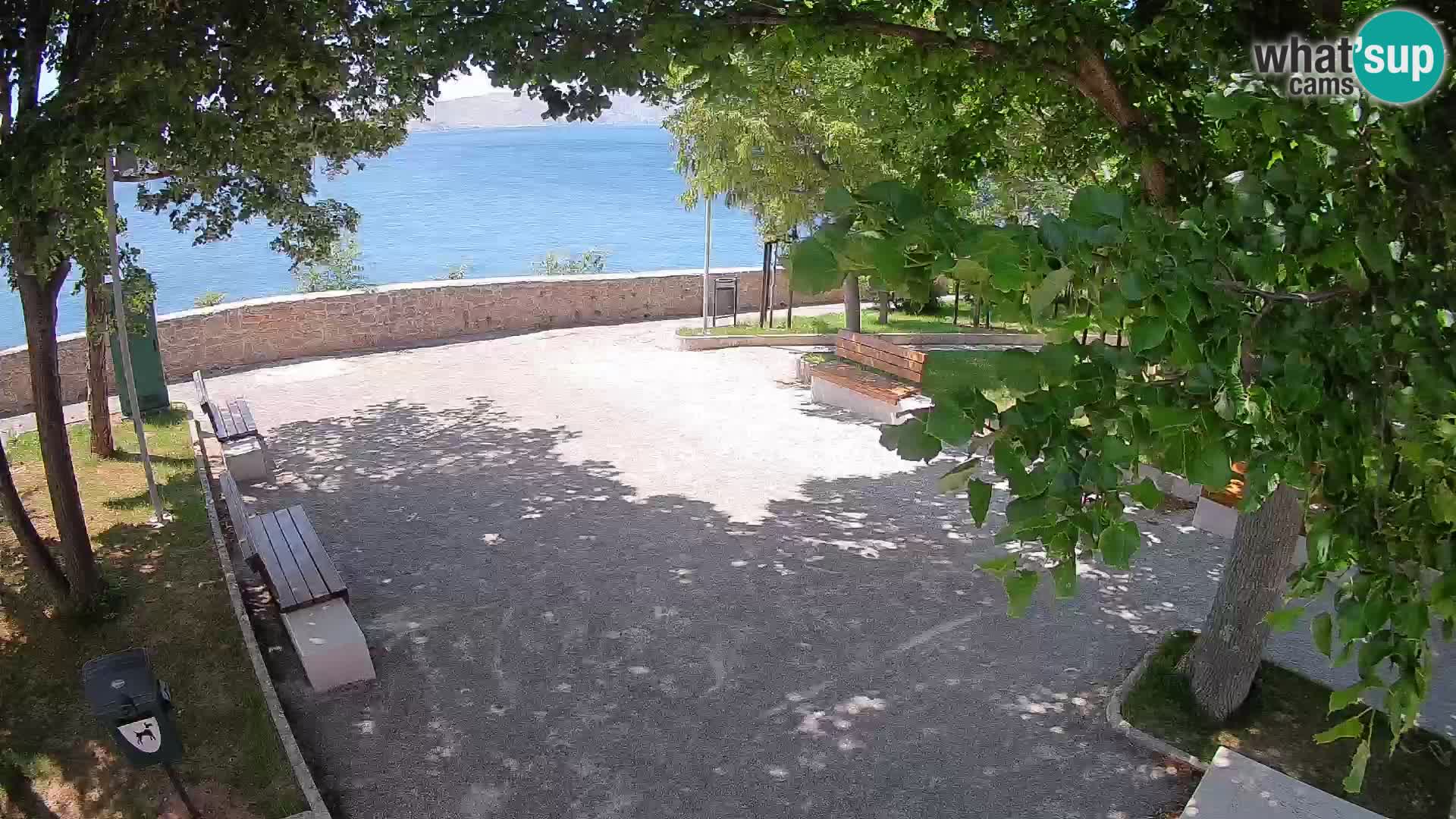 Webcam Senj en direct – Parc des Écrivains et canal du Velebit