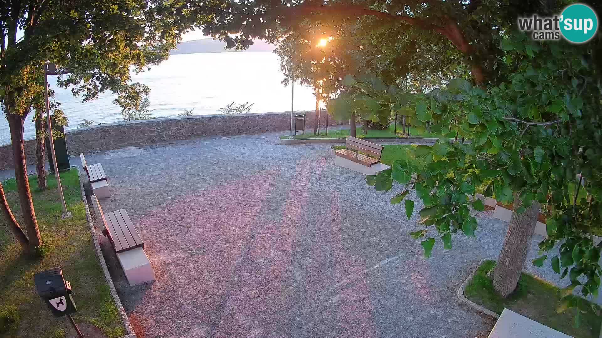 Webcam Senj en direct – Parc des Écrivains et canal du Velebit