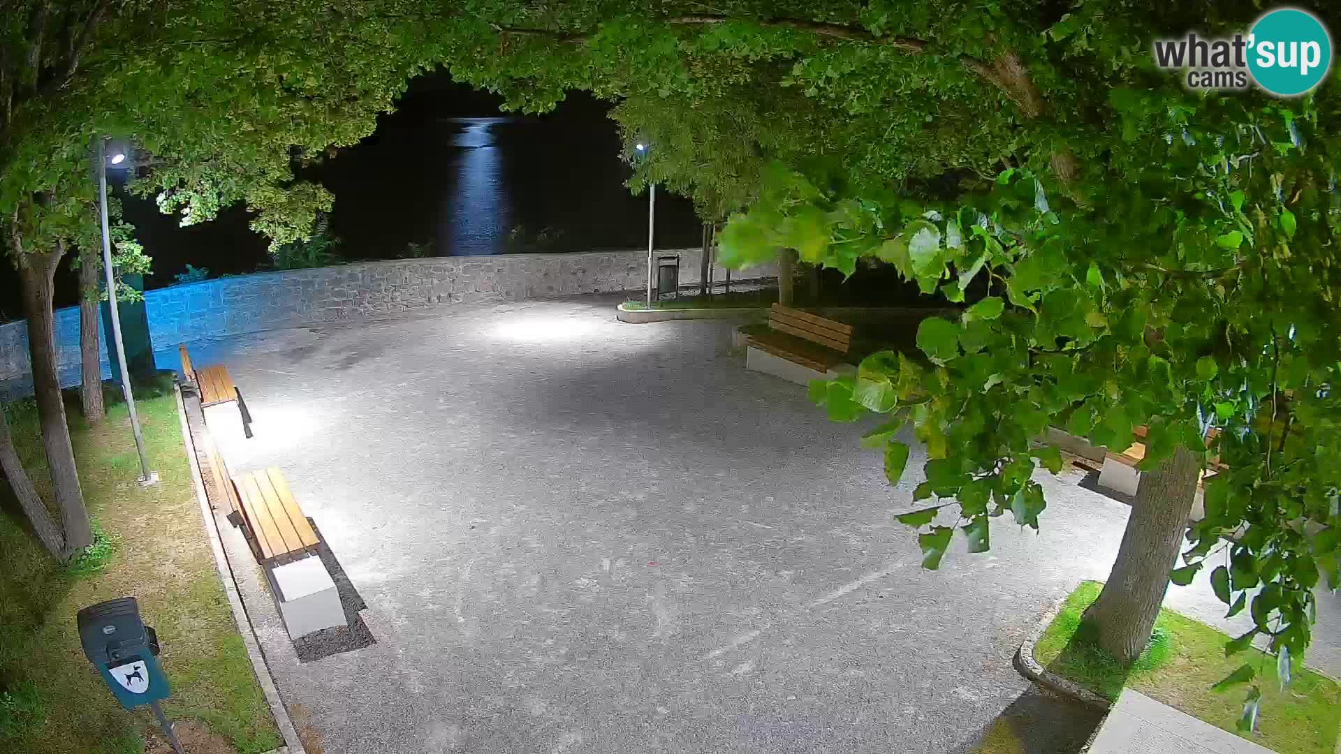Kamera uživo Senj – Park književnika i Velebitski kanal