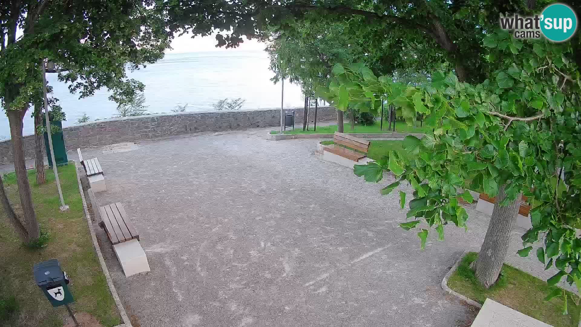 Webcam Senj en direct – Parc des Écrivains et canal du Velebit